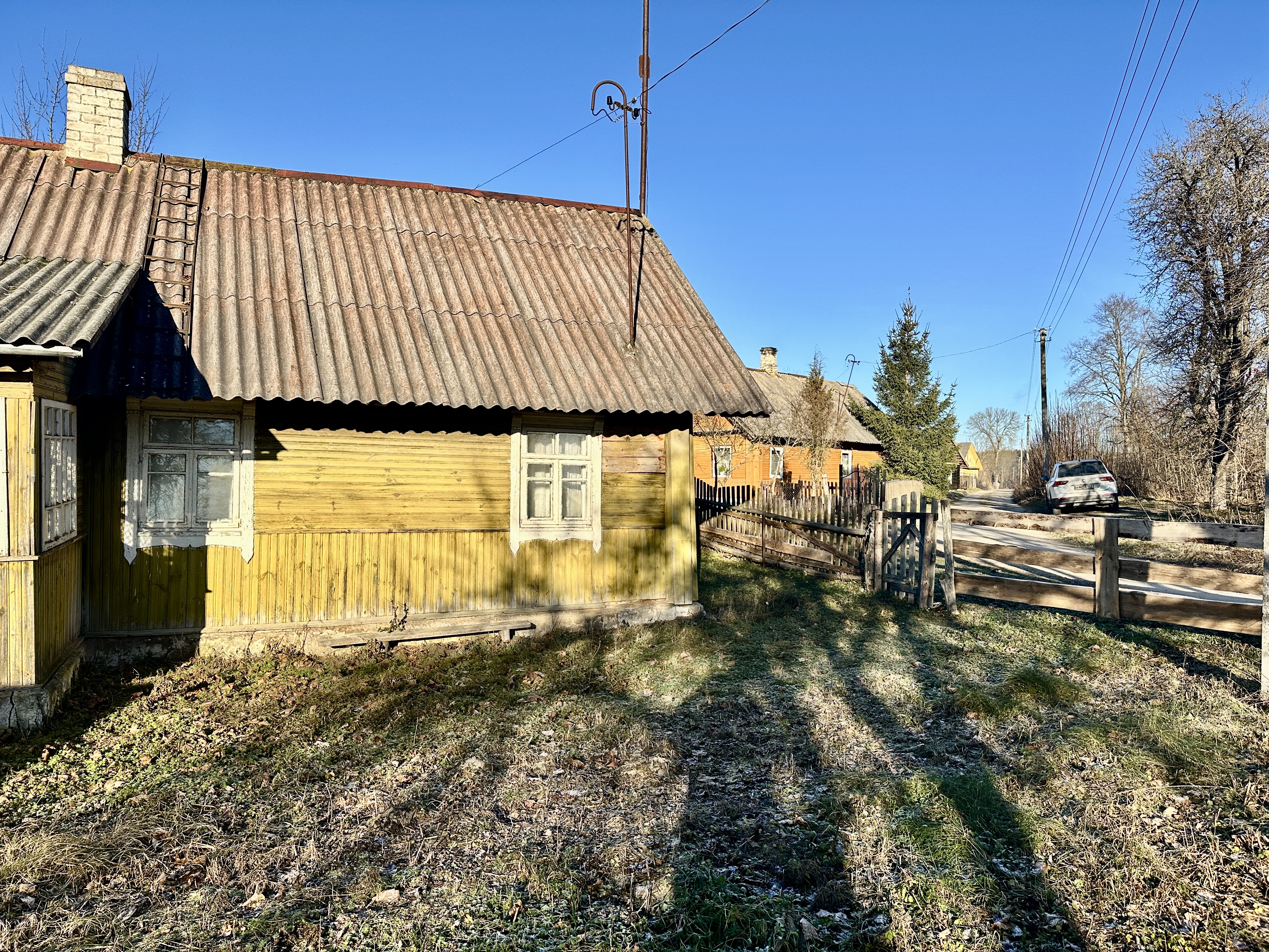 Šalčininkų rajone, Smališkių kaime, parduodamas 63,30 kv.m. medinis gyvenamasis namas