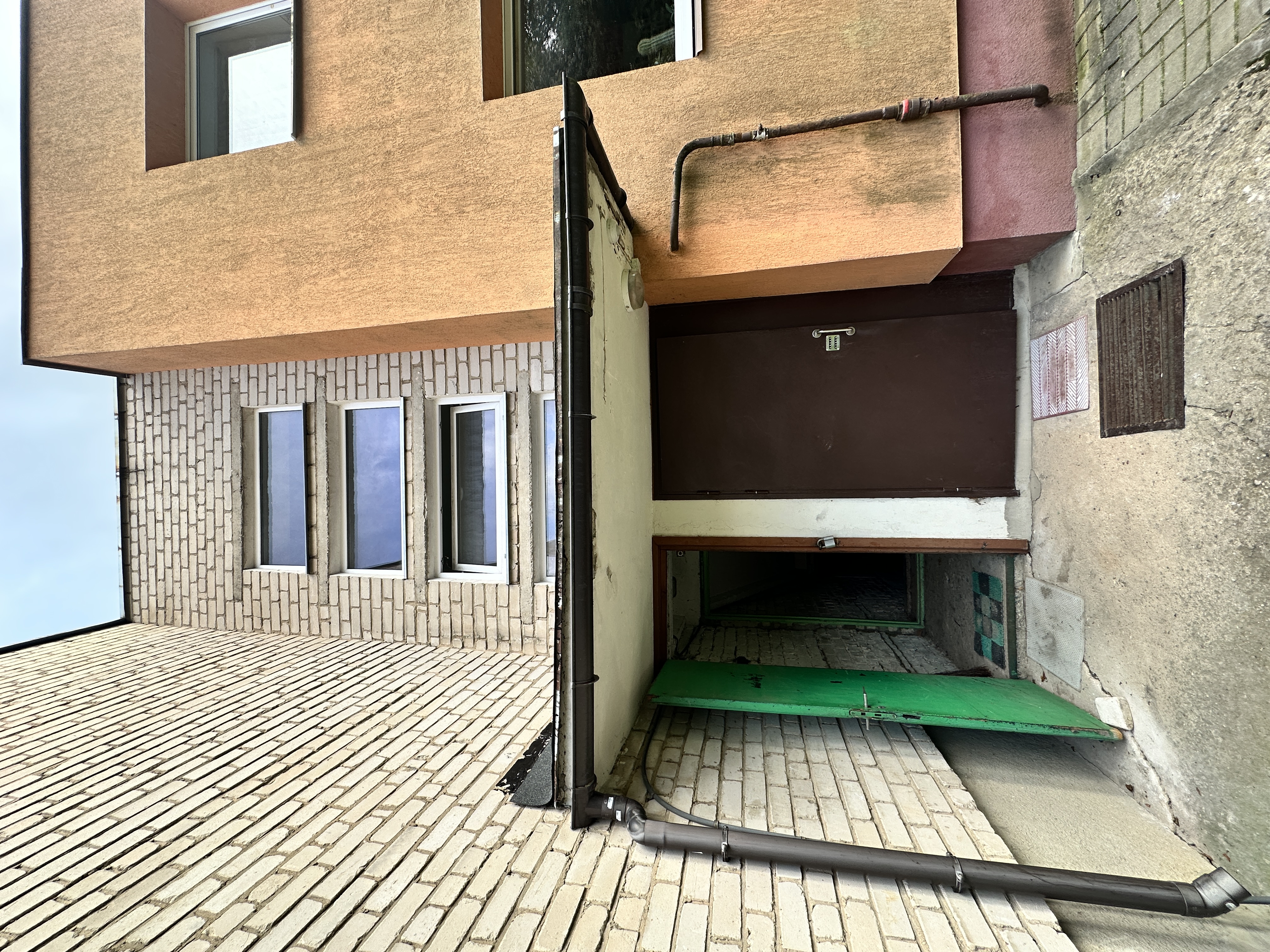 Žiežmariuose, Kaišiadorių rajone, parduodamas 2 kambarių butas