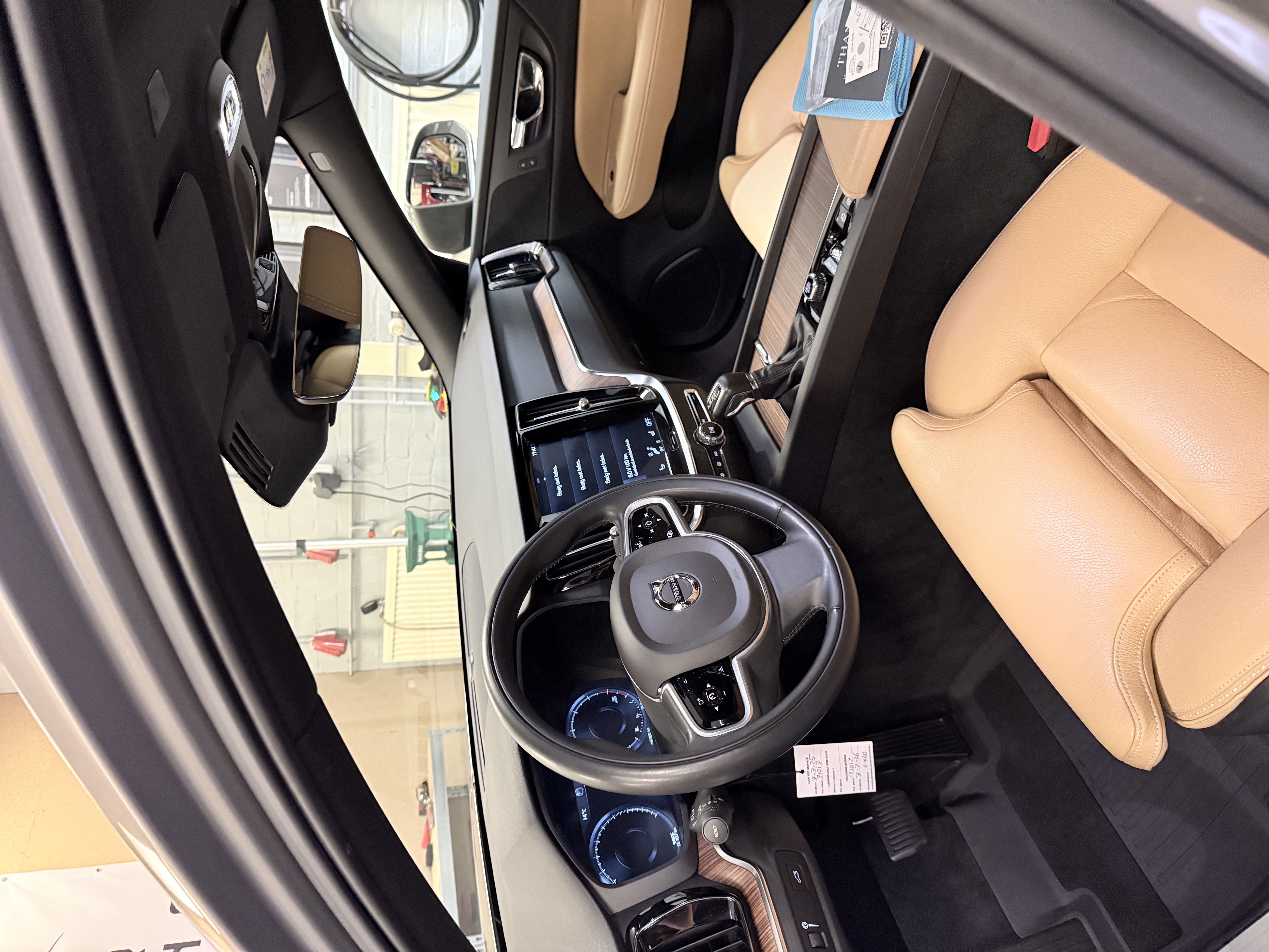 Premium Handwas + basis interieur reiniging