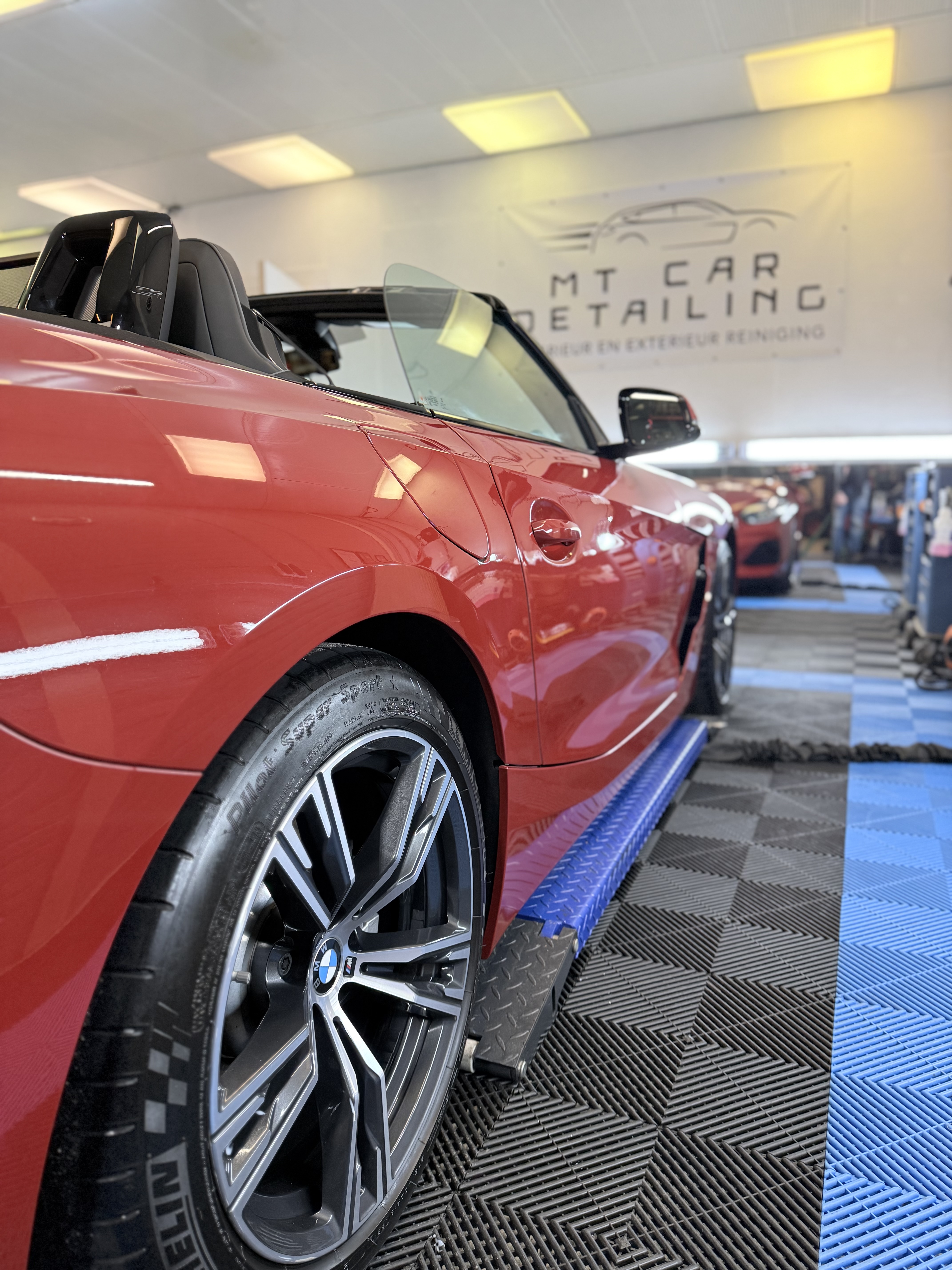 Premium Handwas + basis interieur reiniging