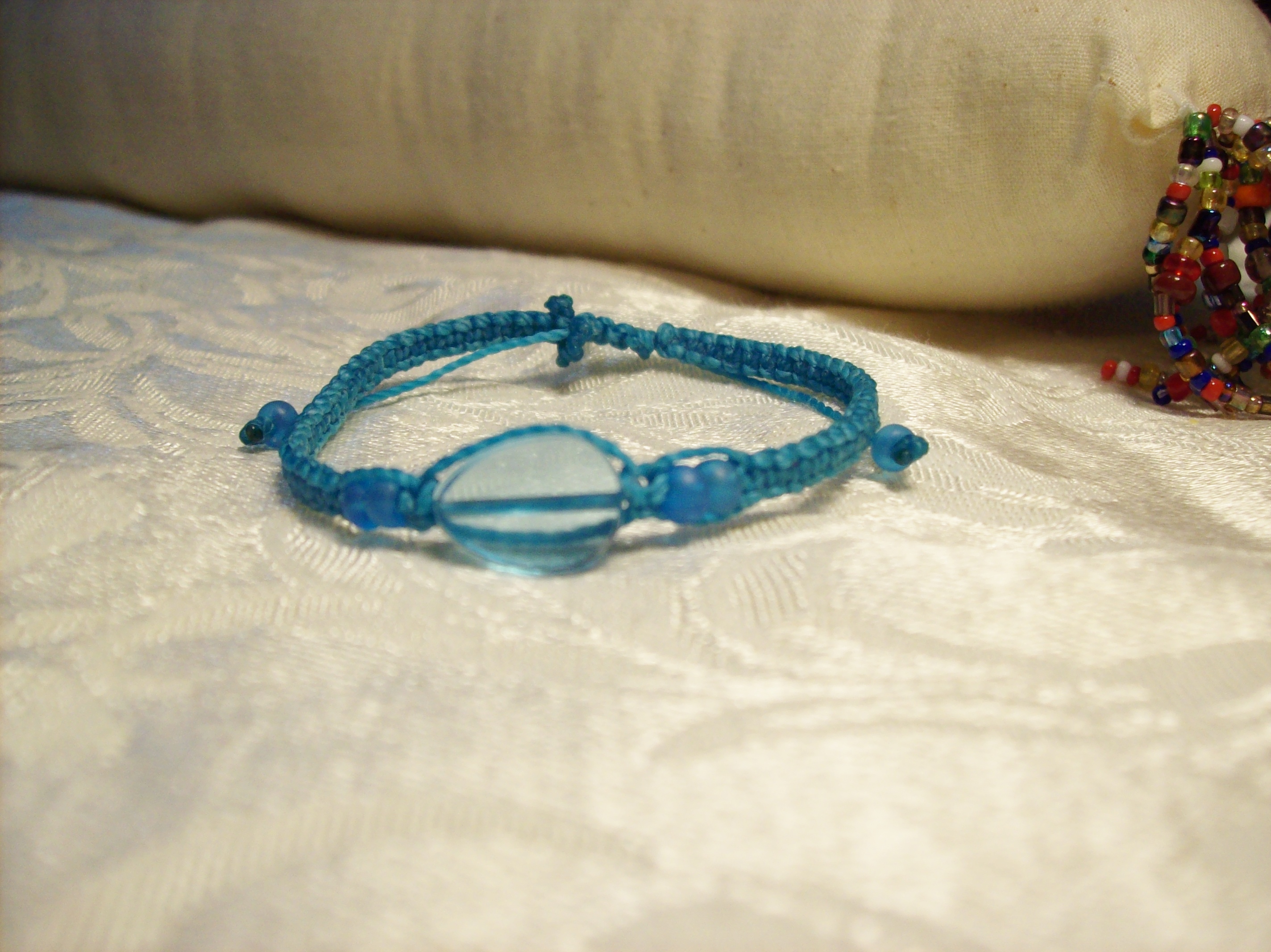 Blue Teardrop glass Macramé Bracelet 