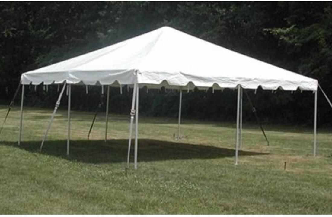 20x20 Tent Rentals for up to 32 Guests