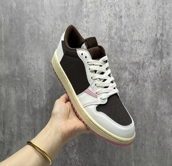 Chaussures de Basket Retro Low OG Travis Scott style J1
