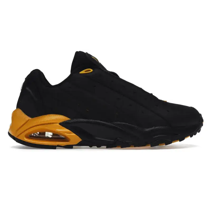 Chaussures de Basket Mid Couleur Noire et Jaune avec Design Futuriste style Nocta