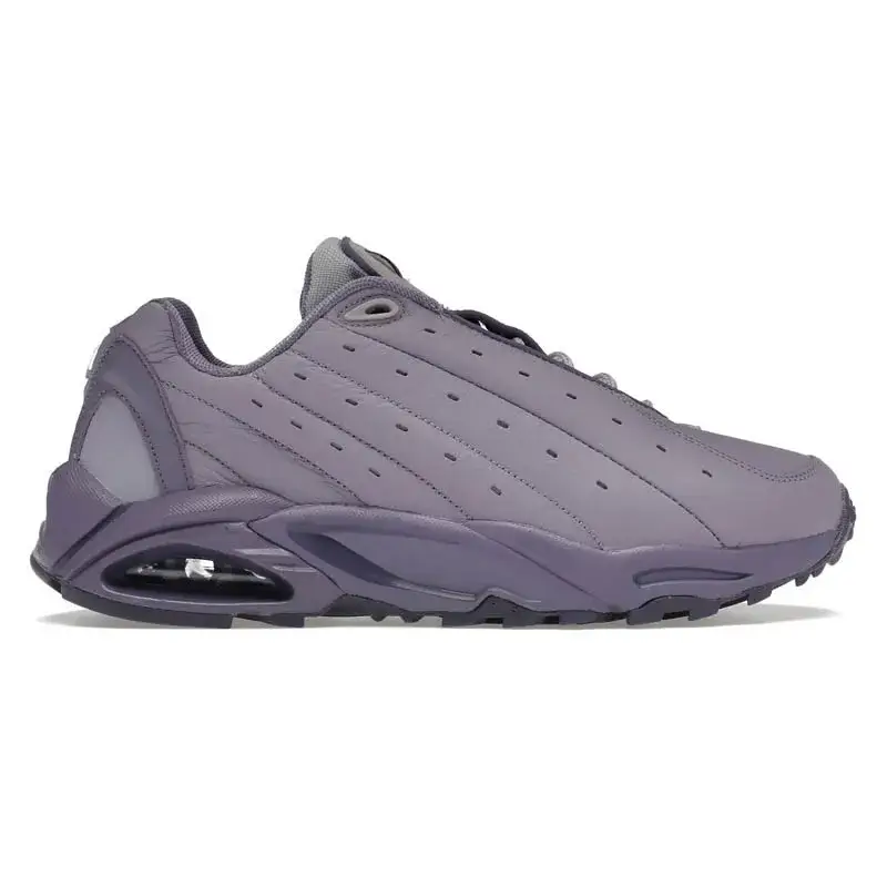 Chaussures de Basket Mid Couleur Grise avec Design Futuriste style Nocta