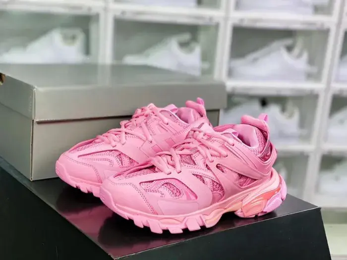 ​Baskets Plates à Lacets Rose avec Semelles Hautes style Track