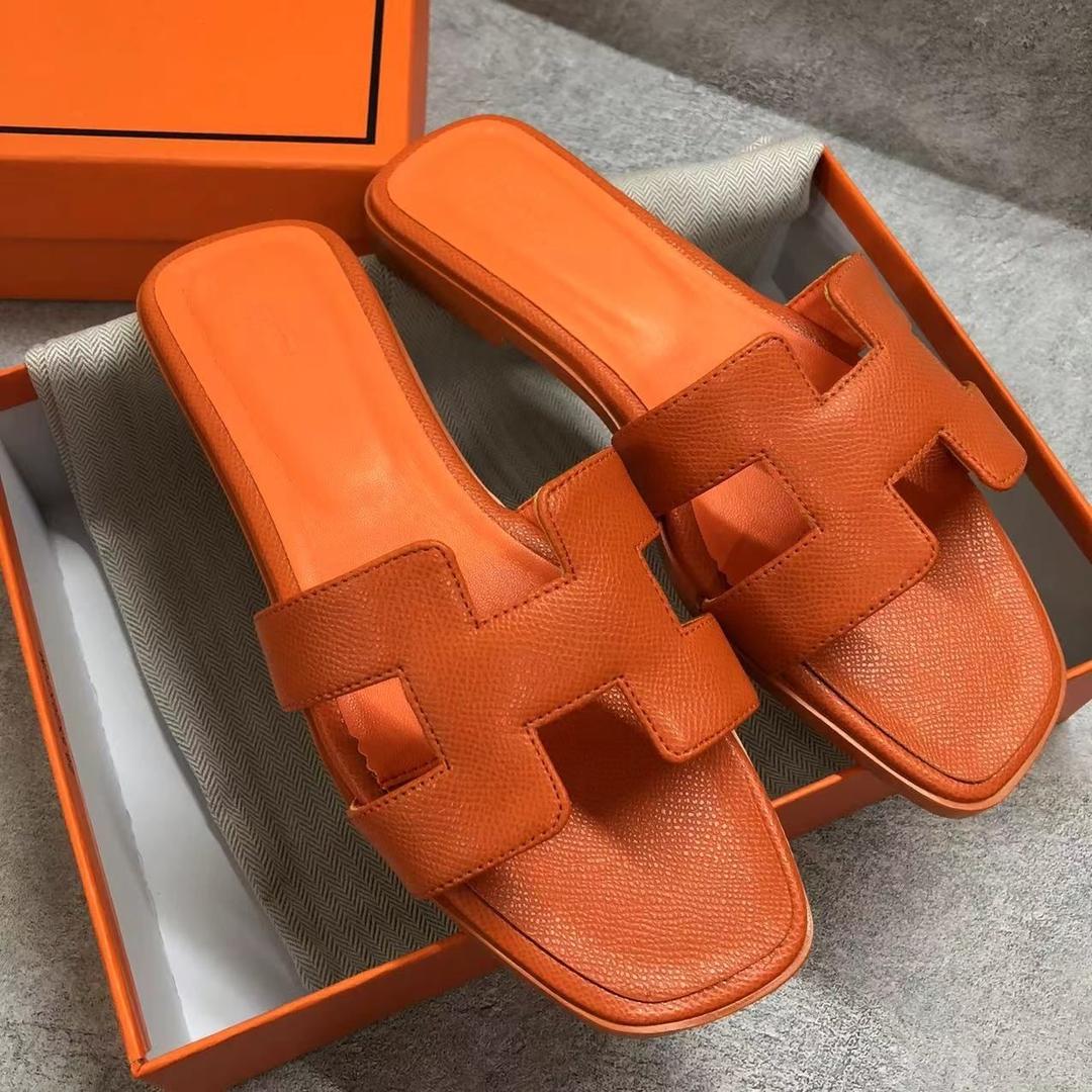 Sandales en cuir orange style Hermeses