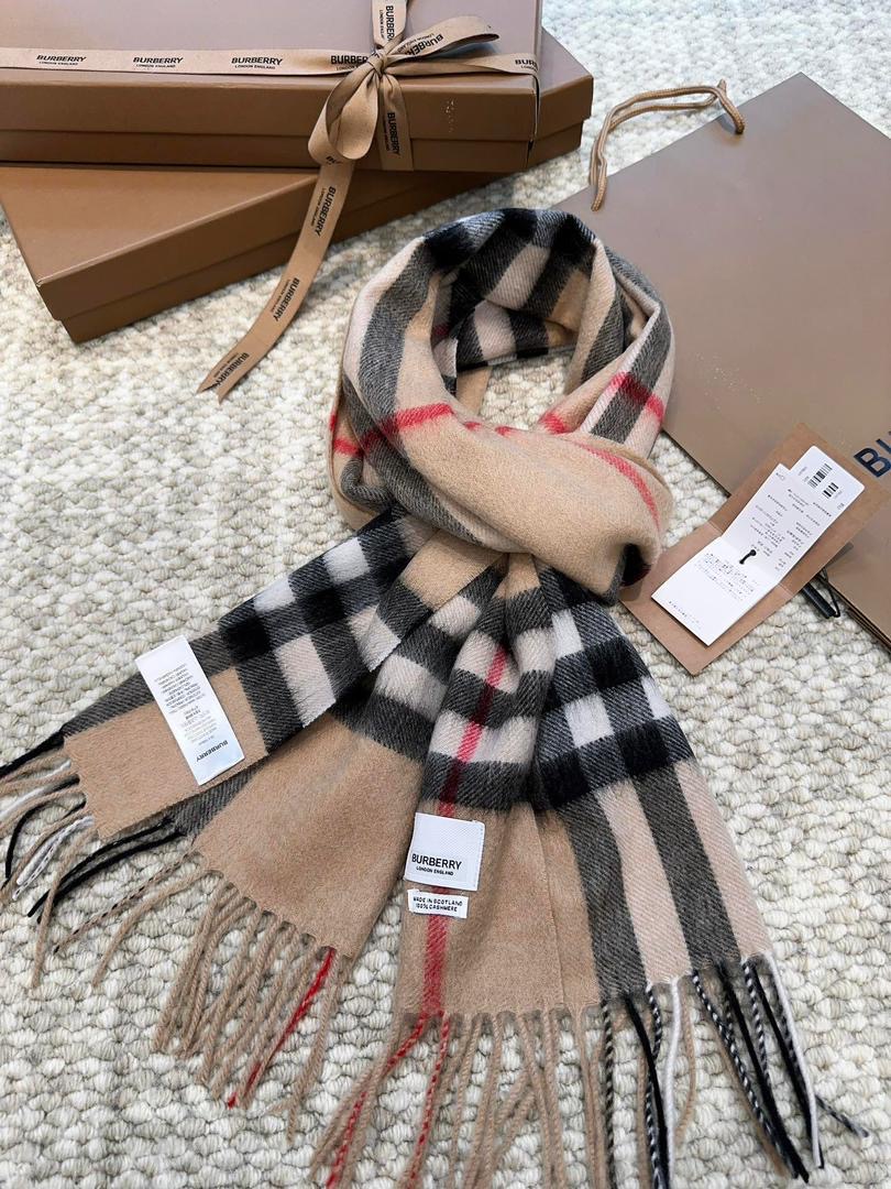 Écharpe en cachemire à motifs style burberrye