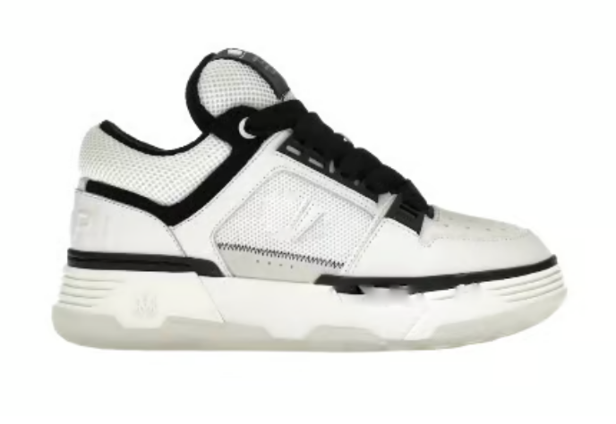 Baskets blanches noires et grises style Amiria MA-1