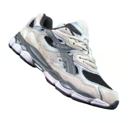 Chaussures en tissu et daim grises et beiges style Asicss gel NYC