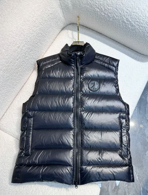 Doudoune sans manches noire brillante style Canada Goosa