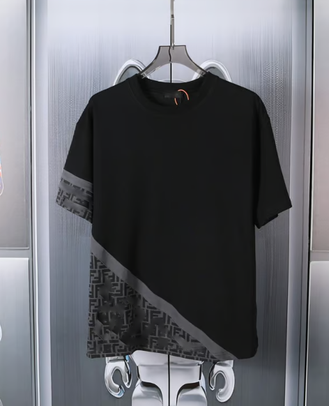 T-shirt noir avec motifs gris style Fendie