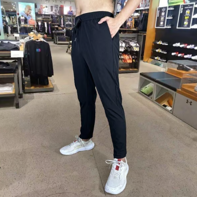 Jogging de sport noir style Under Armoure