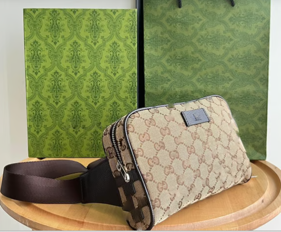 Sac banane beige avec motifs marrons style Guccie