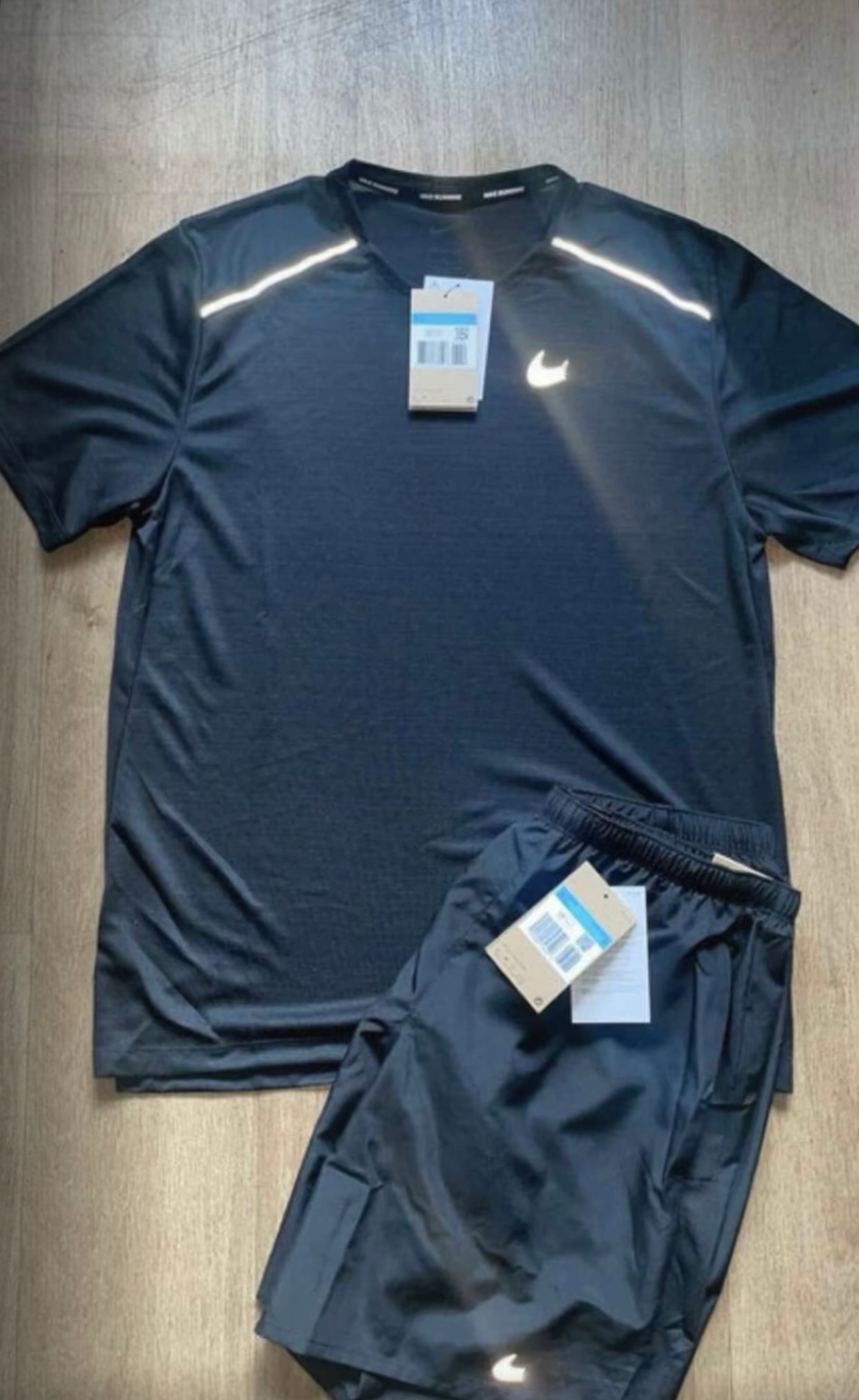 Ensemble de sport short - tshirt noir style Nik Running