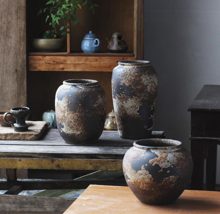 Rustic Vase for Home Decor, Farmhouse Terracotta Vases, Large Ceramic Vase for Living Room Decor, Black Pottery Vase Large Clay Vase, Rustic Farmhouse Tabletop Decor(B-22cm)