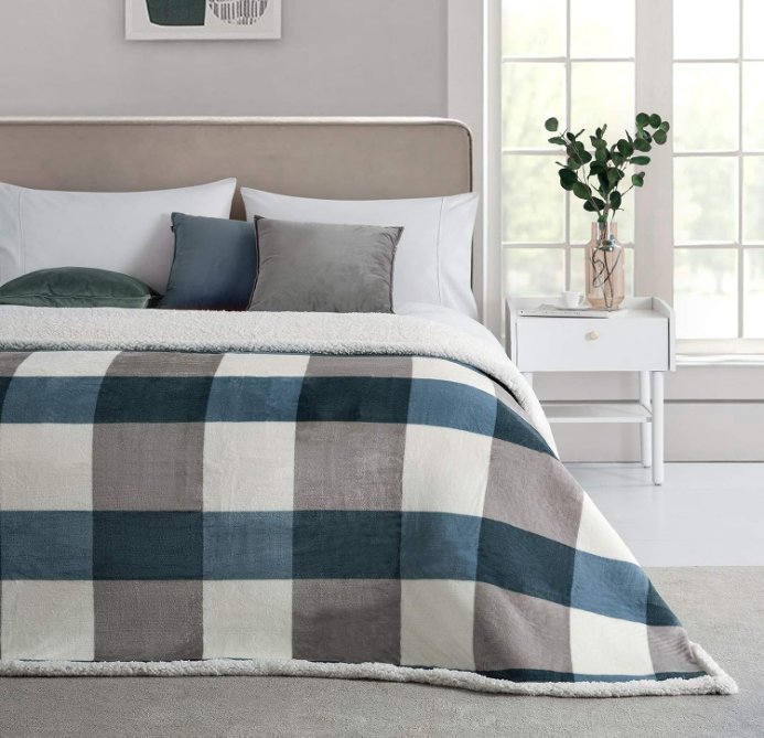 Sherpa Fleece Throw Blanket 60" x 80" Reversible Plush Fluffy Large Big Blanket Lattice Flannel Blankets for Sofa Couch Bed (Grey-Soft Blue, 60"*80")