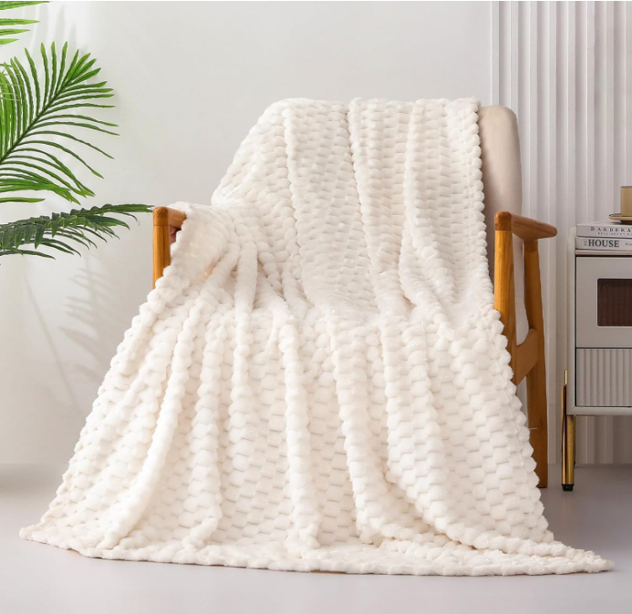 Extra Large Soft Fleece Throw Blanket, 50x70 Inches 3D Clouds Stylish Jacquard Throw Blanket for Couch, Cozy Soft Lightweight for All Season, Ivory Blanket