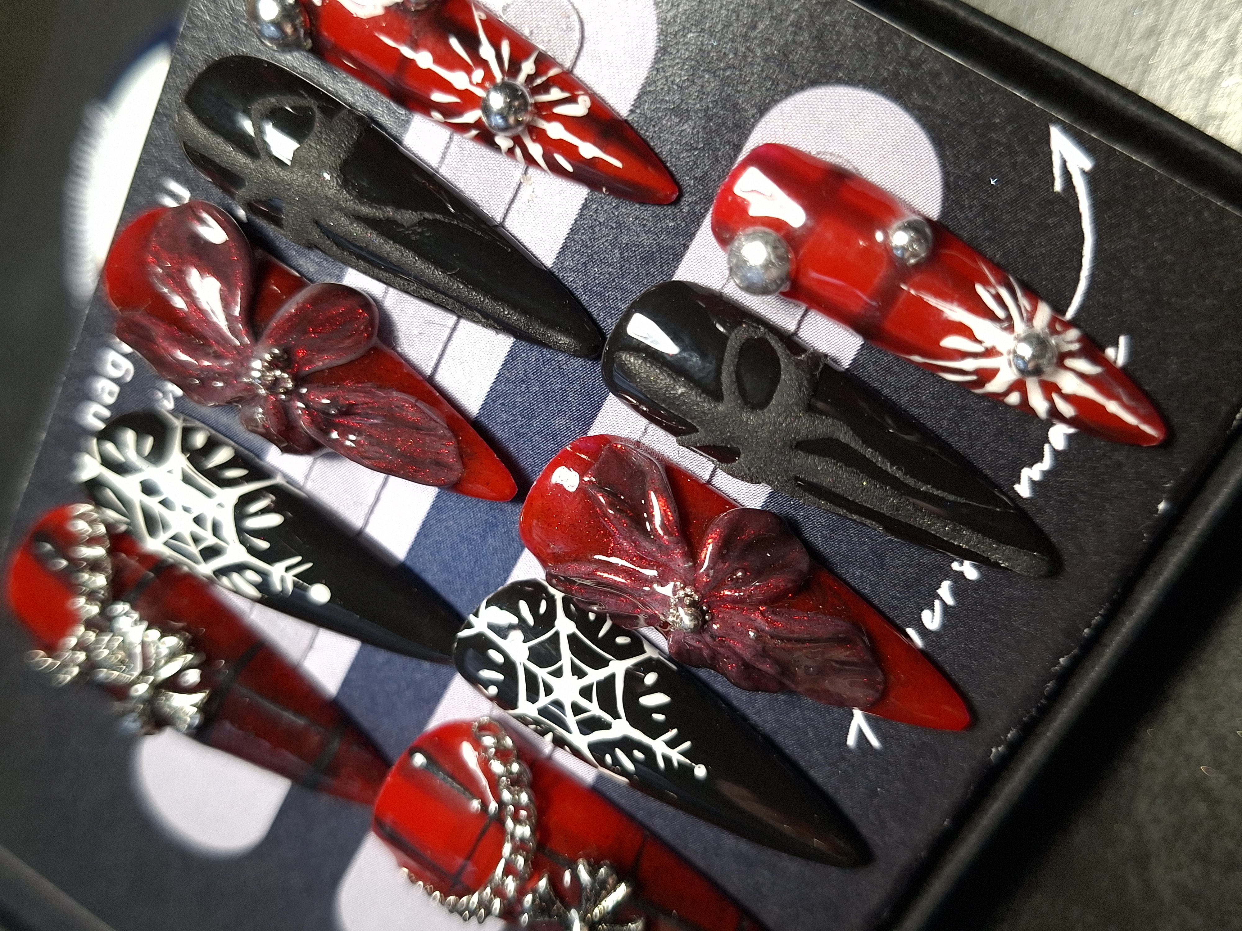 ALT XMAS, M DYDIS, VIDUTINIS STILETTO