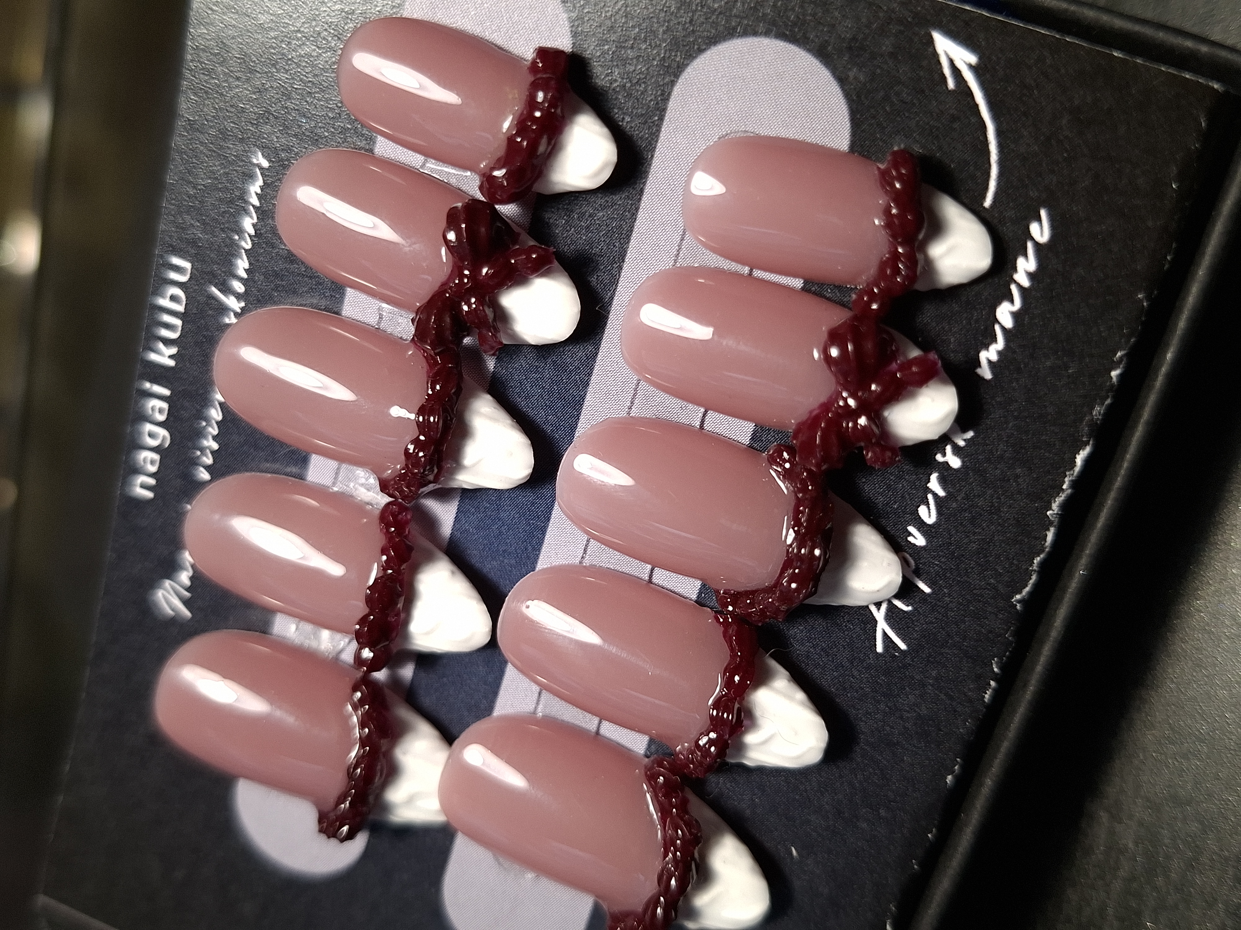 CLASSY XMAS, S DYDIS, VIDUTINIS MIGDOLAS