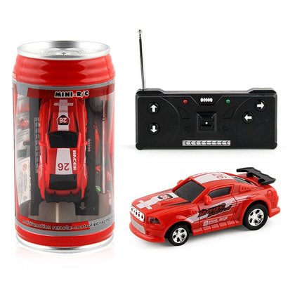 Mini automodelis su nuotoliniu valdymu