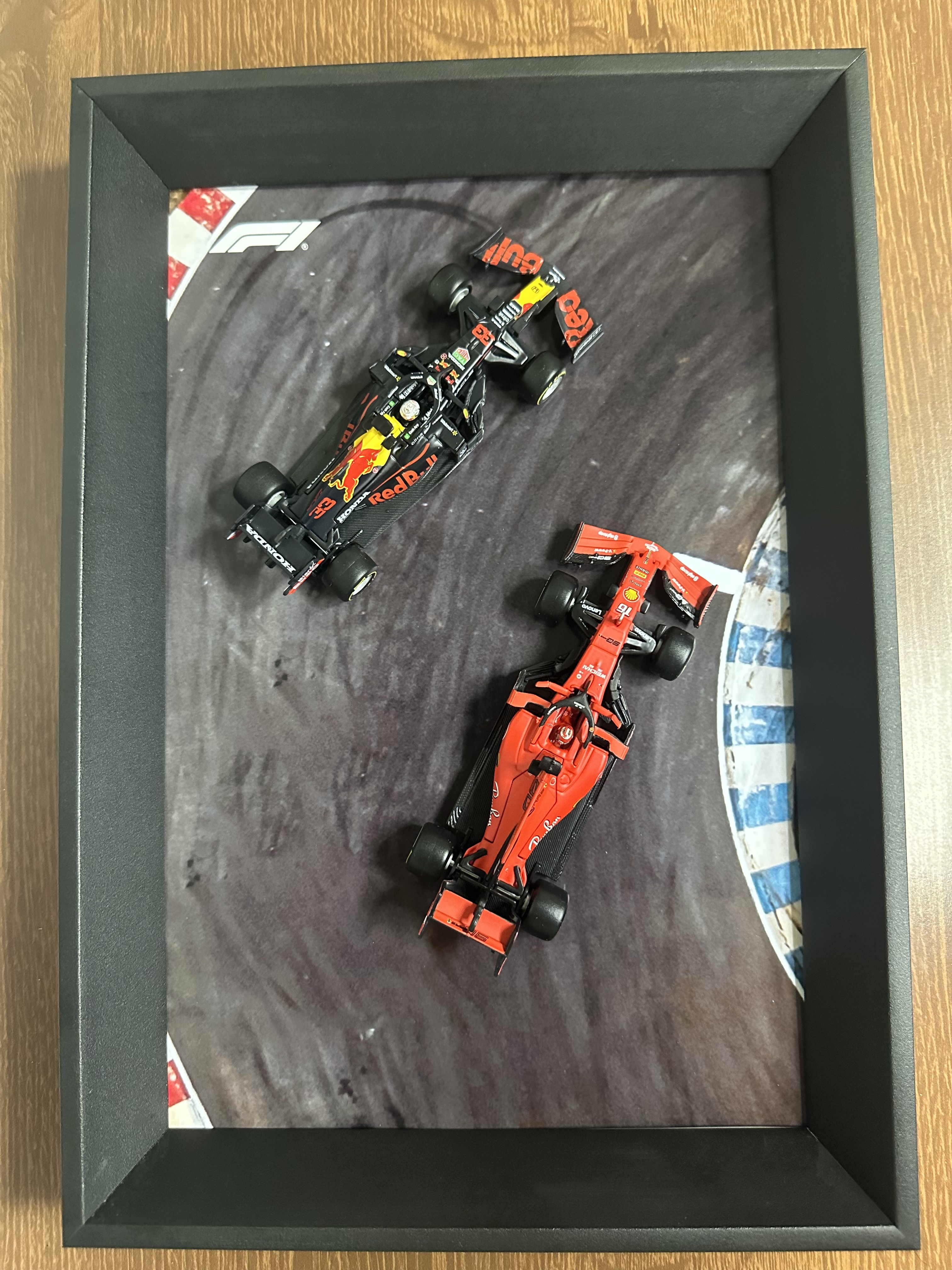 Quadro de Miniaturas de Carros de Fórmula 1