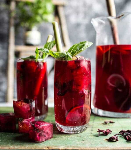 Hibiscus Tea with Lemon and Honey