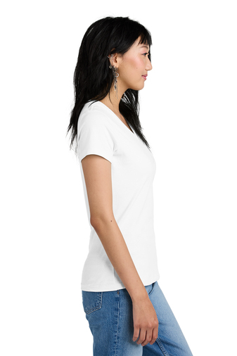 District ® Women’s Perfect Weight ® V-Neck Tee