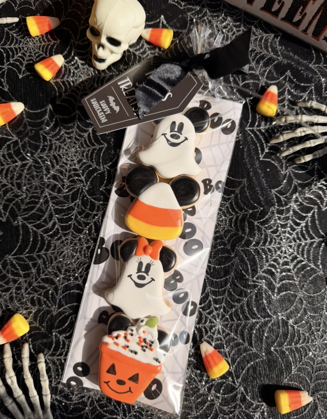 Spooky Mickey & Minnie Cookie Pack