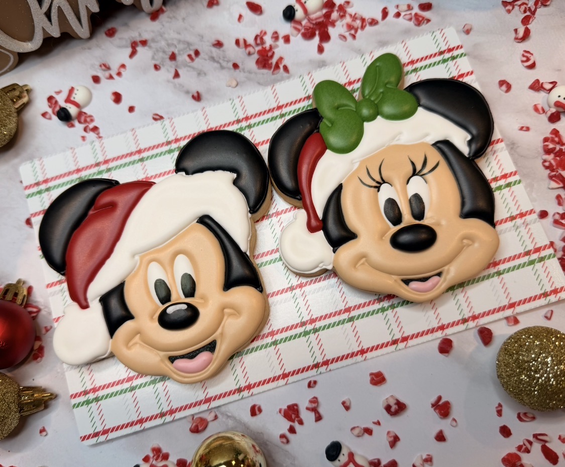 Mickey & Minnie Holiday Cookie Set