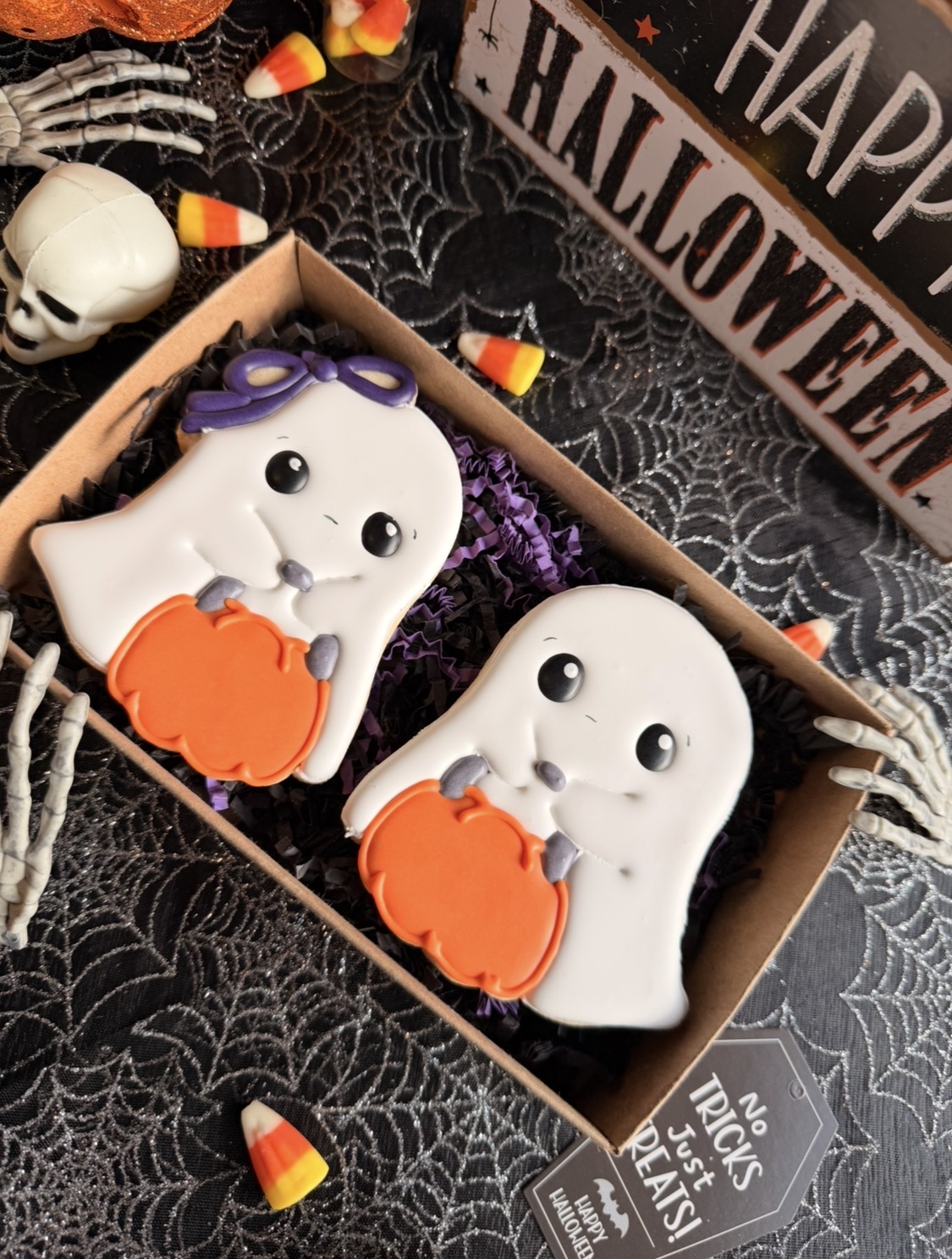 Double Trick-or-Treat Ghost Cookie Box