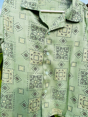 Vintage Patterned Short Sleeve Shirt