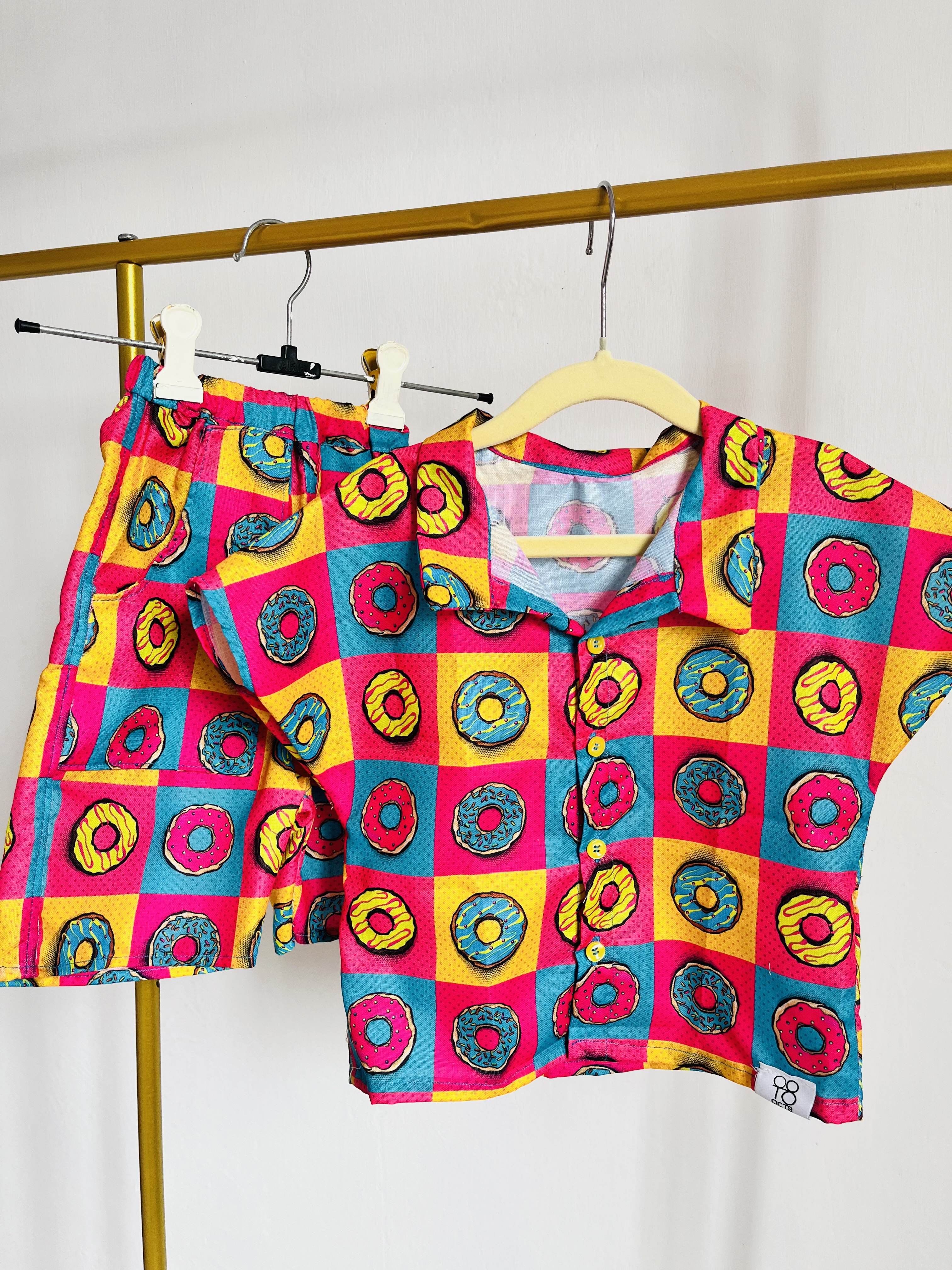 Kids unisex Co-set -Colorful Geometric Print Shirt and Shorts Set