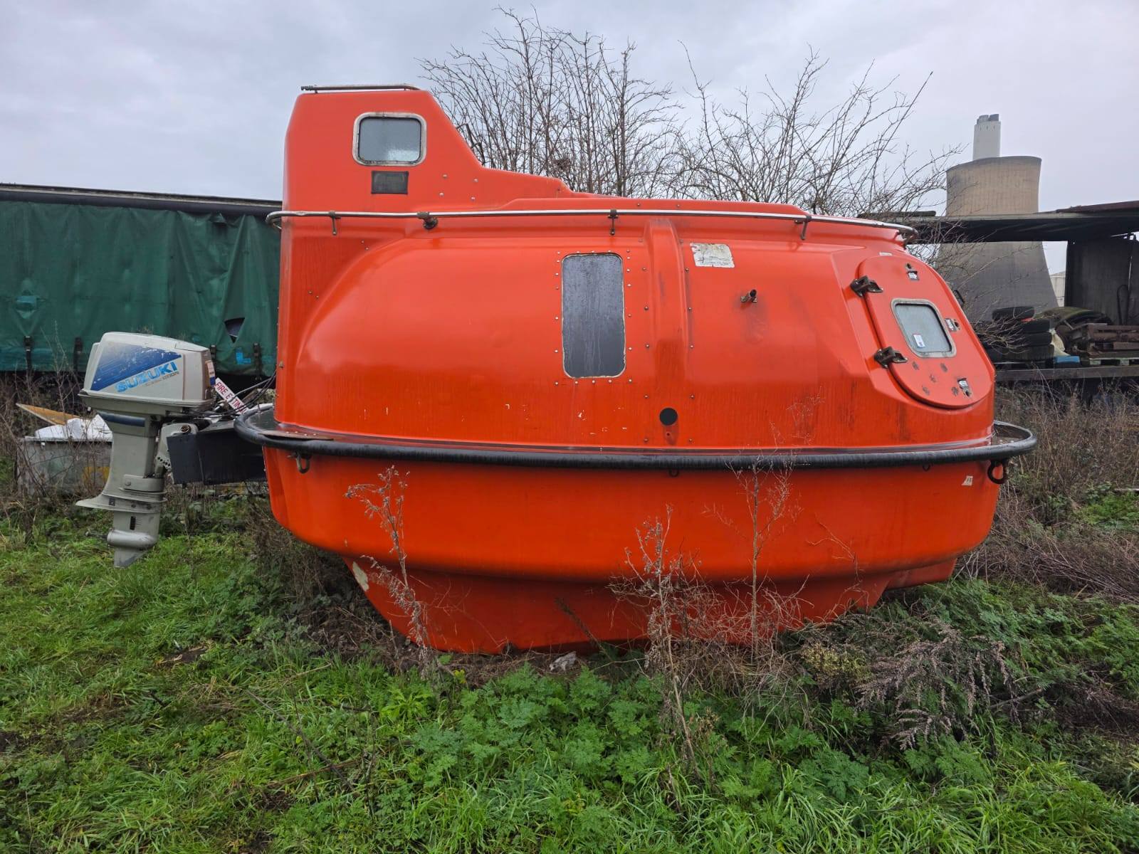 Lifeboat Capsule