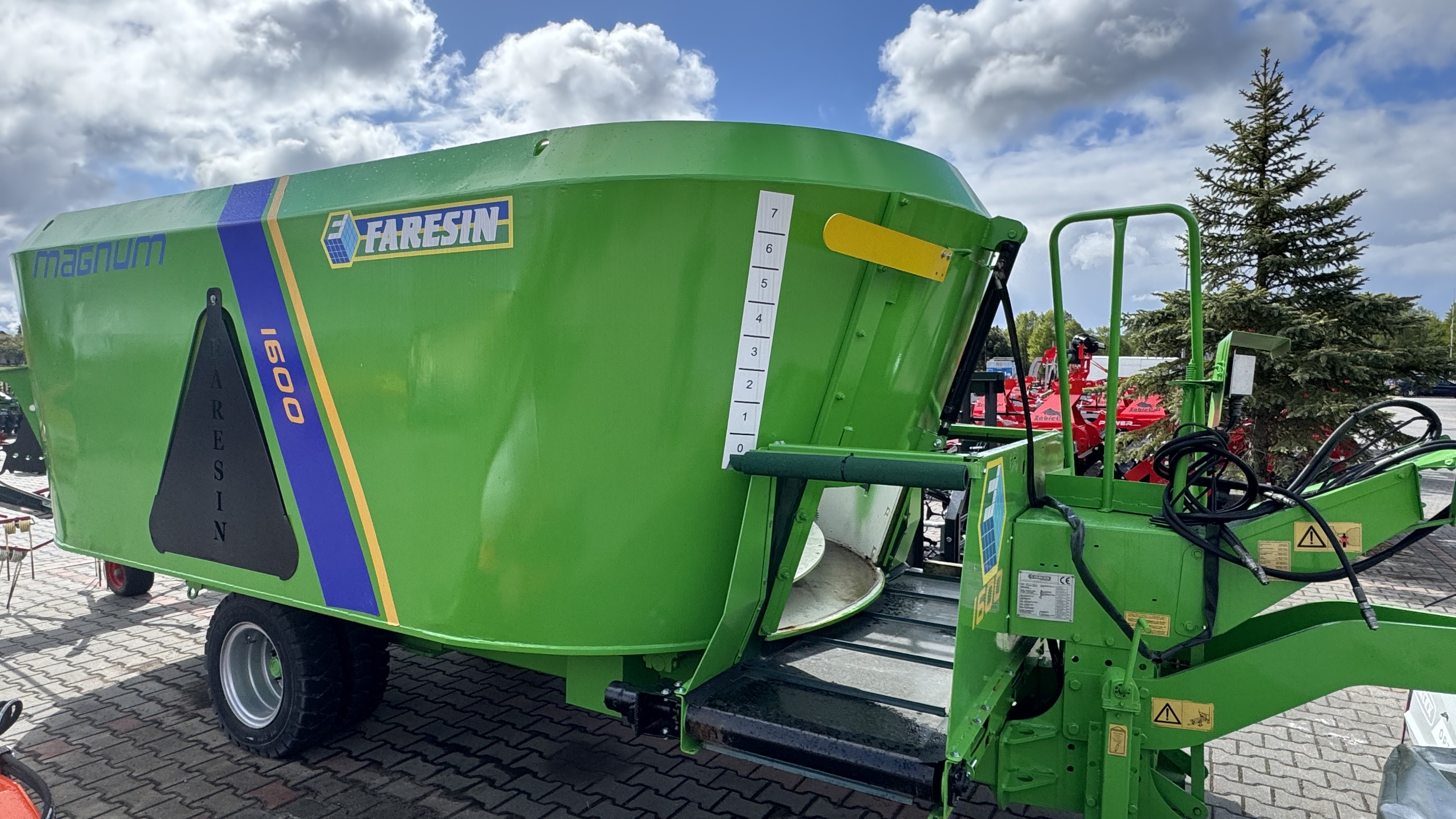 Rulonų smulkintuvas - dalytuvas Faresin Magnum 1600