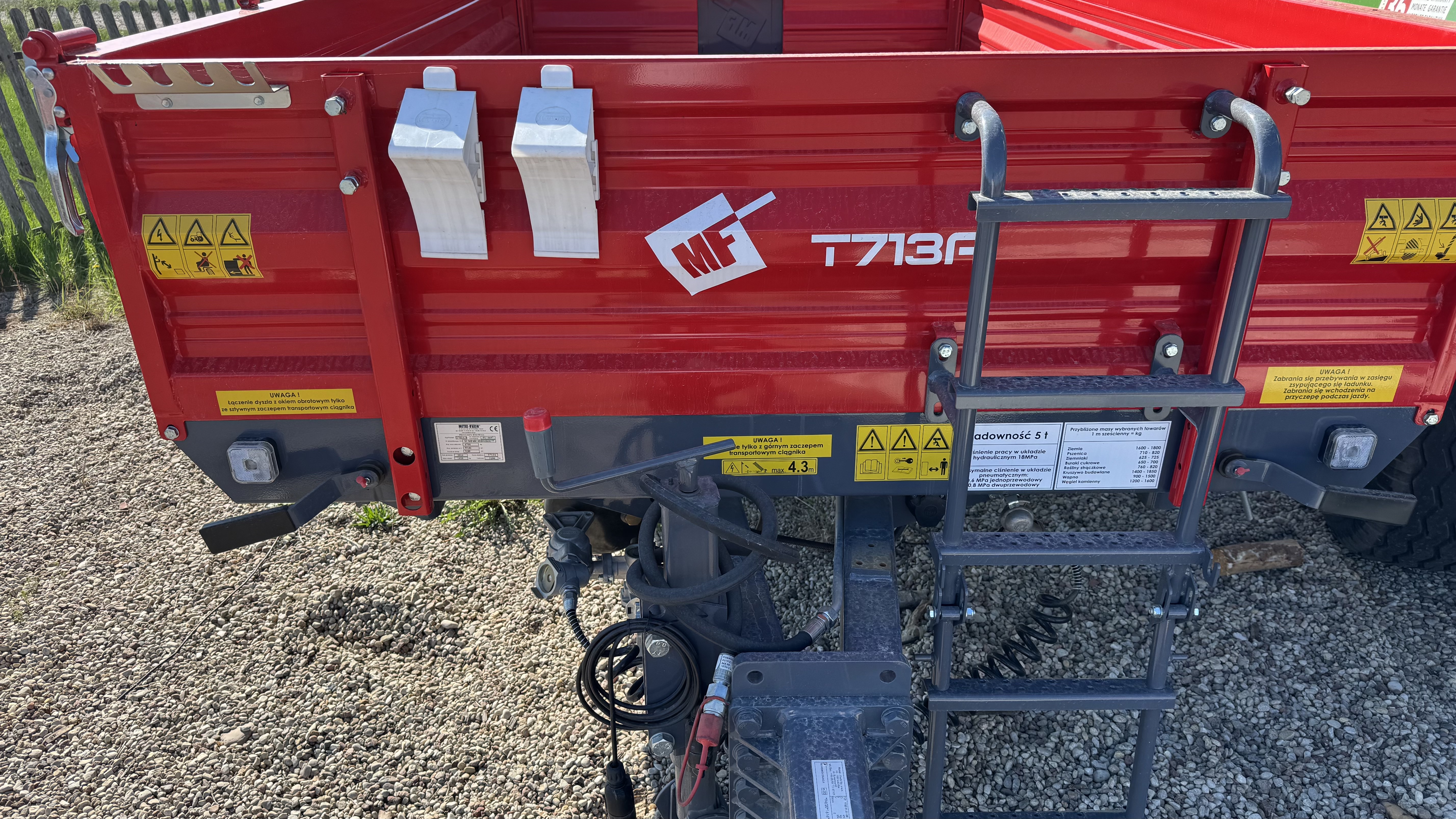 Puspriekabės "Metal-Fach T713A, T957/1", 5000 kg