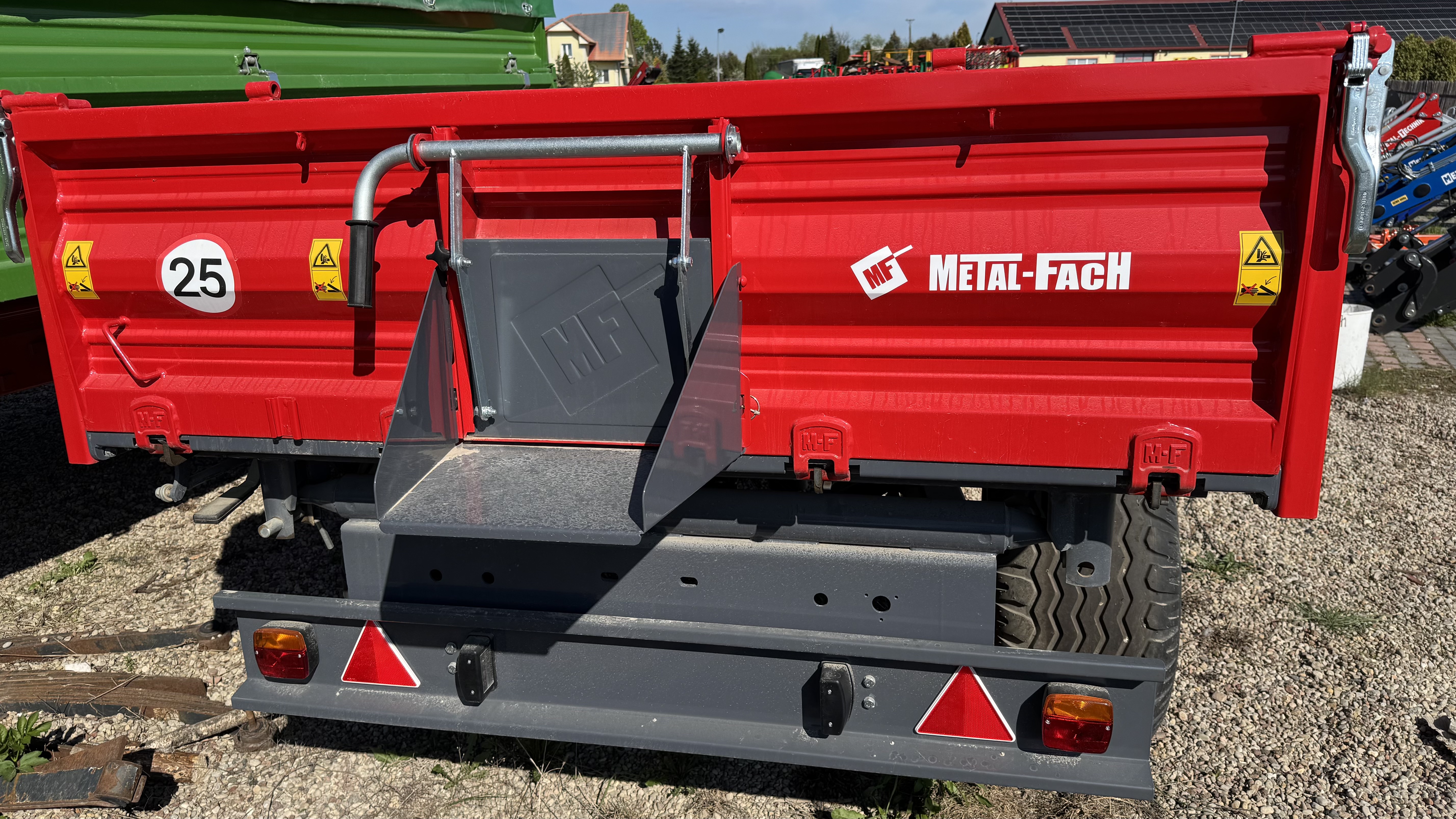 Puspriekabės "Metal-Fach T713A, T957/1", 5000 kg