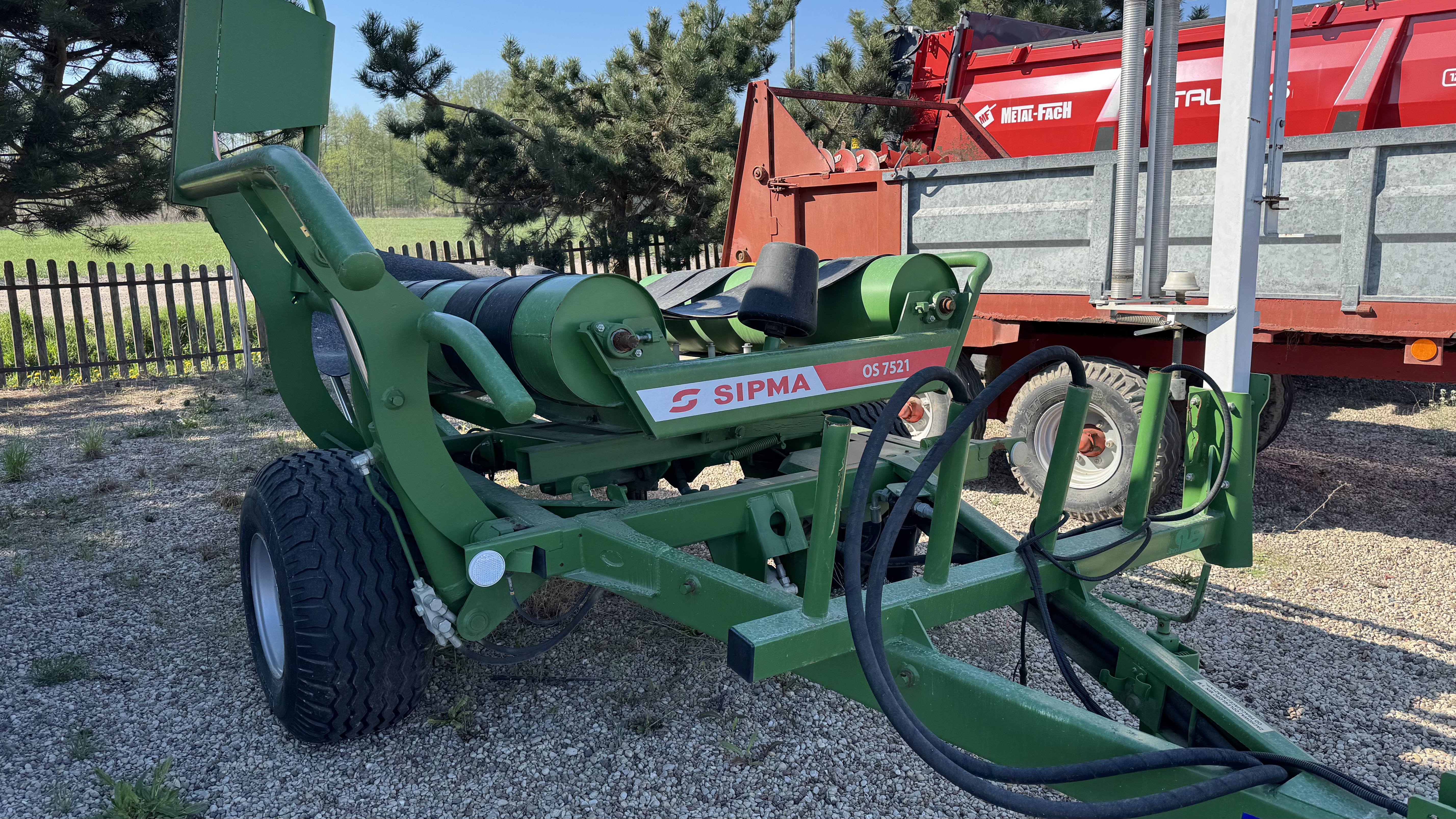 Pasikraunantys iš šono rulonų vyniotuvai "Sipma OS Mira 7521