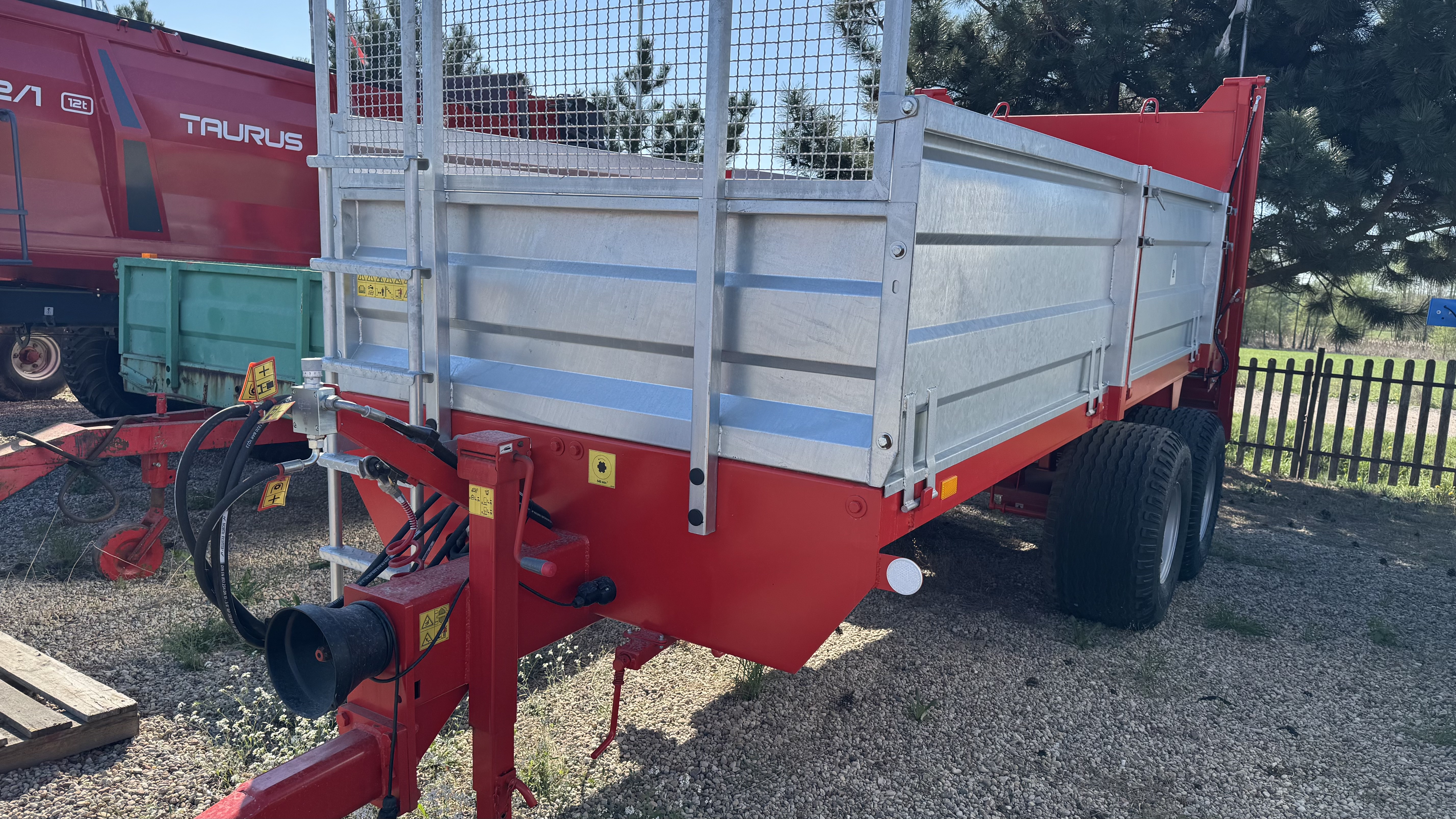 Mėšlo kratytuvas ROLTRANS N250/4 JAMNIK, 8 t.