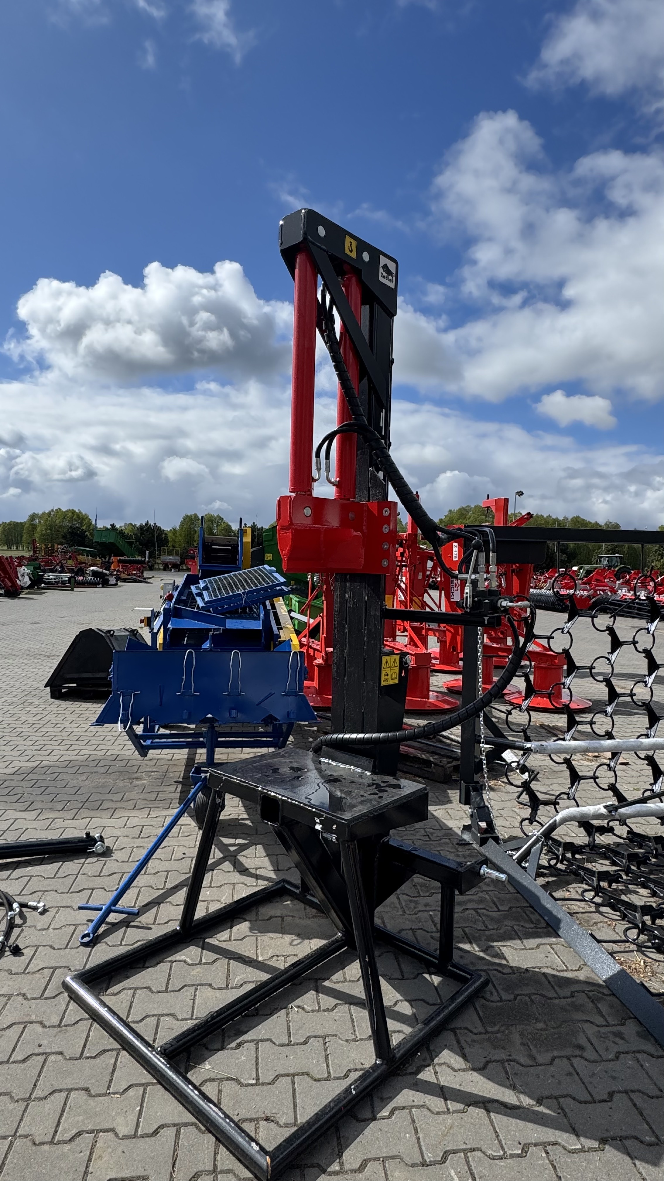 Vertikali, hidrauline malkų skaldyklė ZABIEL