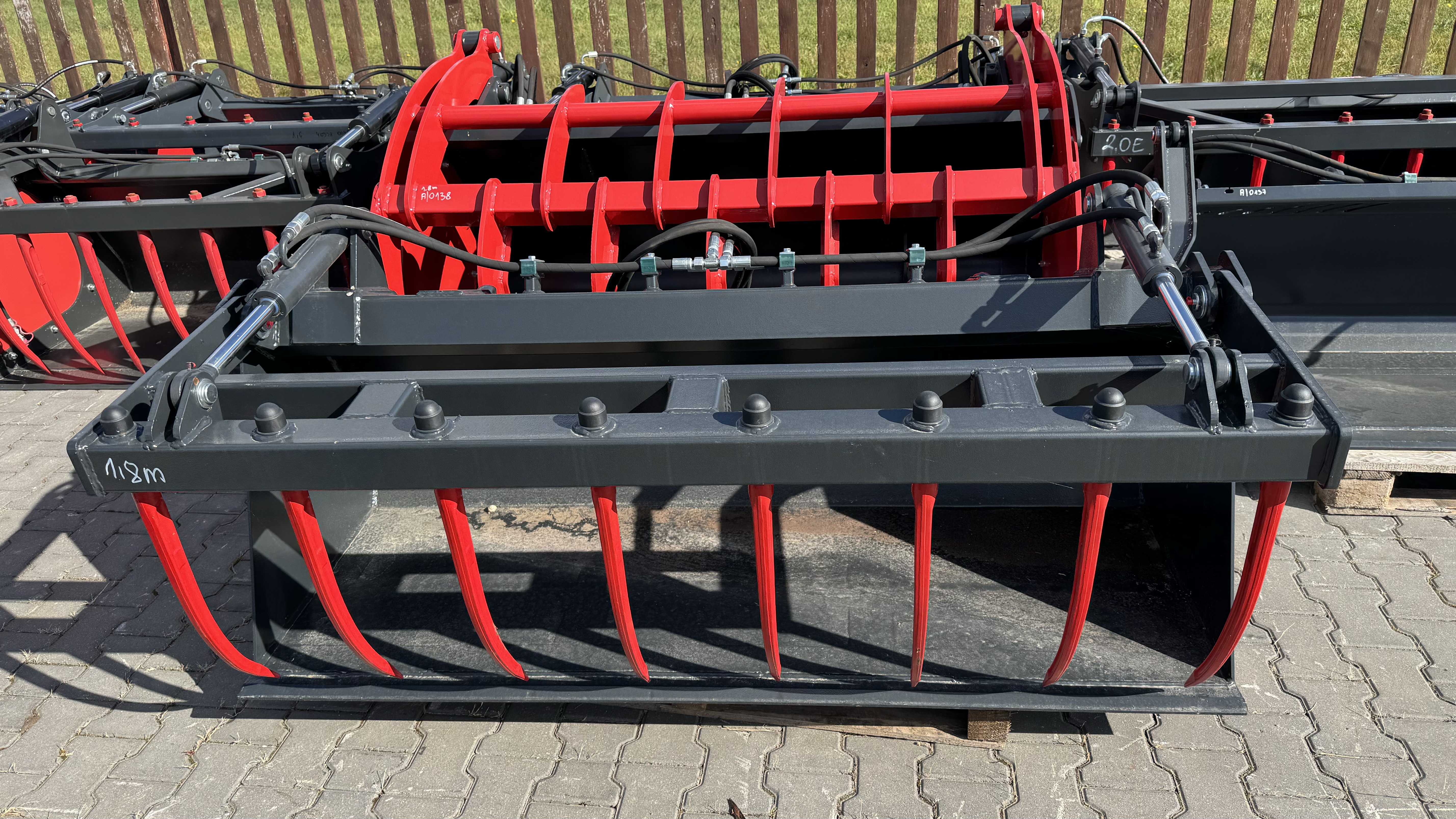 Kaušai su prispaudimu