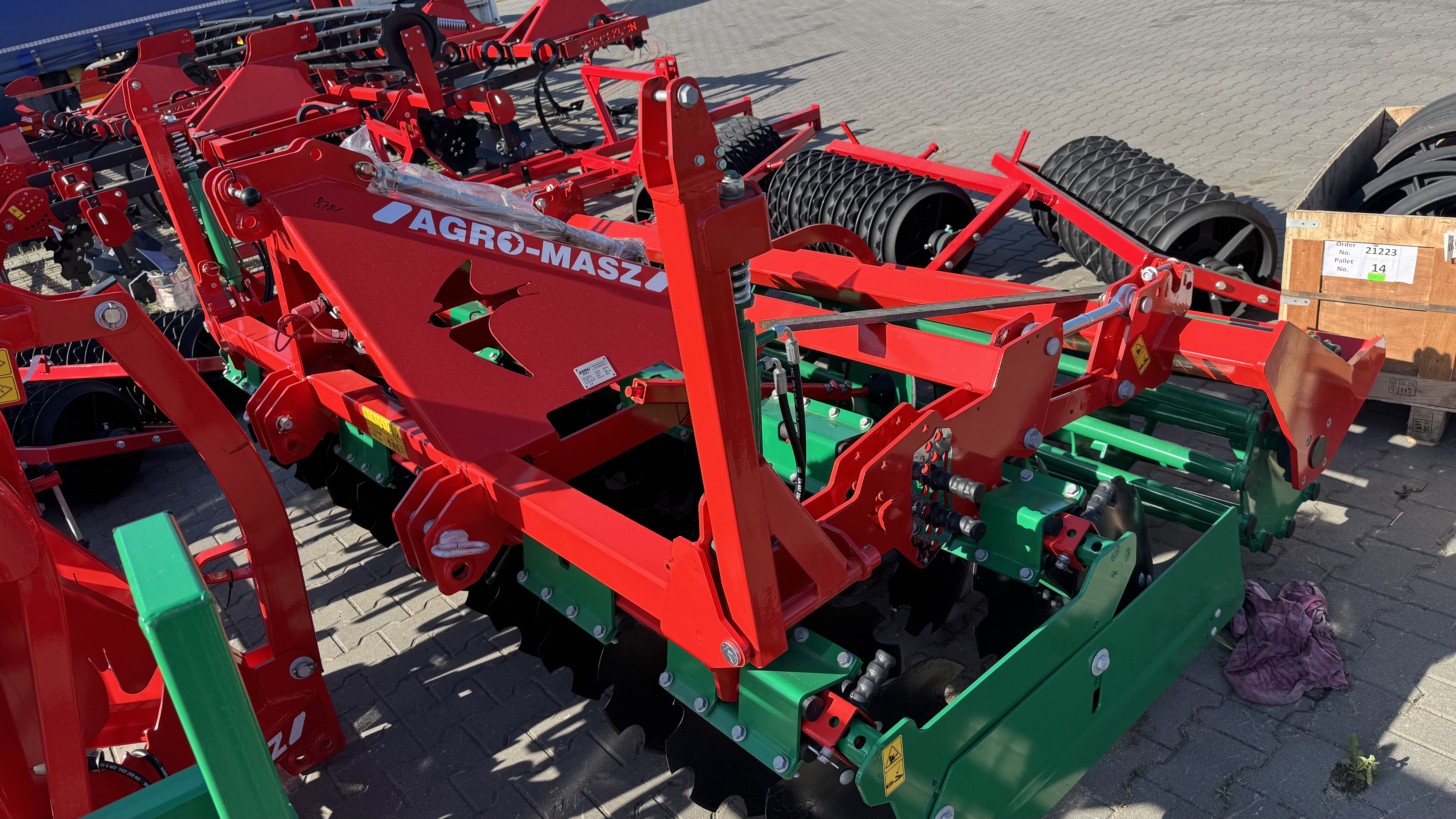 Agromasz ANT30 lėkštinis skutikas su prikabinimu sėjamajai