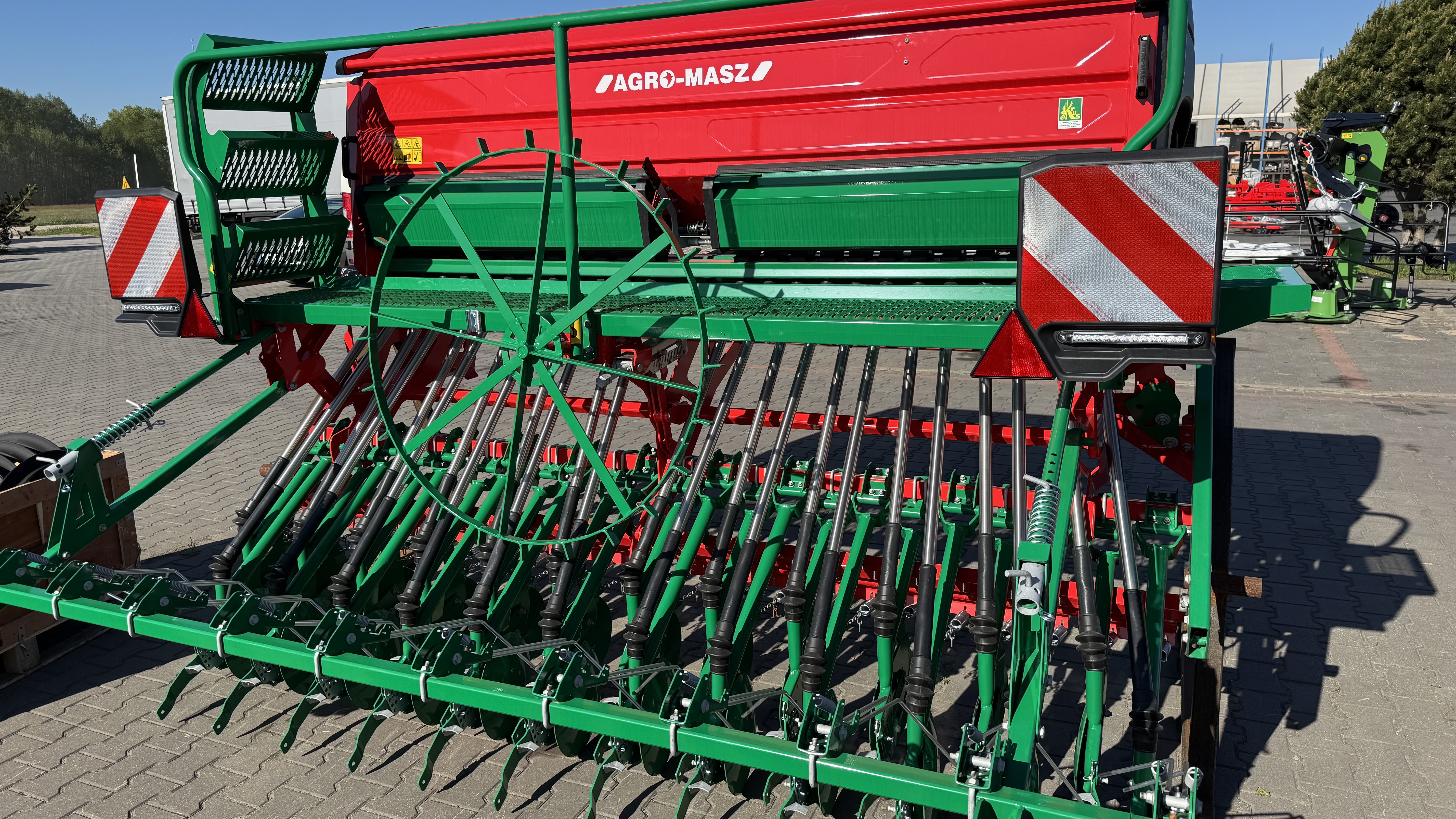 AGRO-MASZ mechaninė sėjamoji SN301