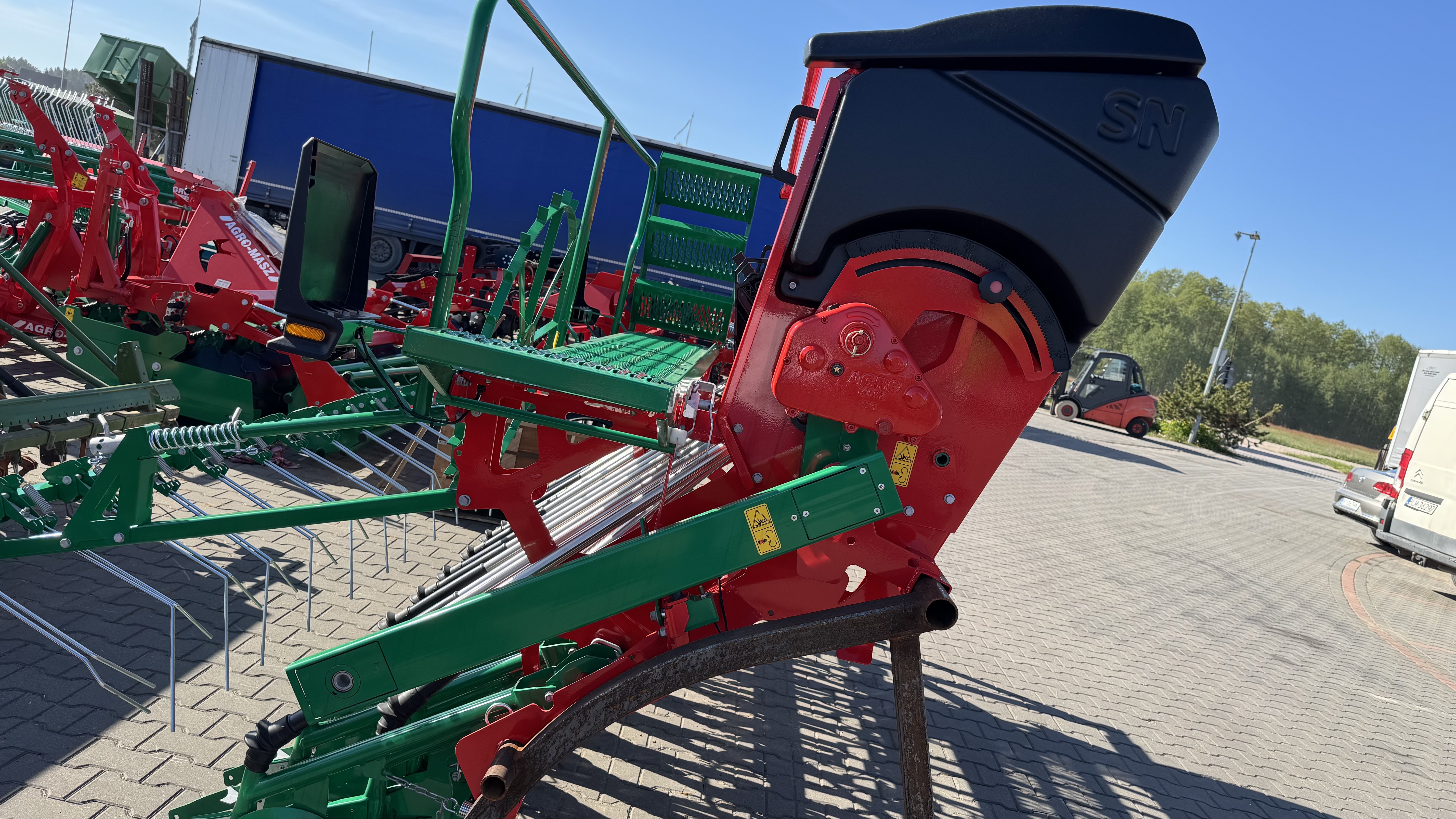 AGRO-MASZ mechaninė sėjamoji SN301