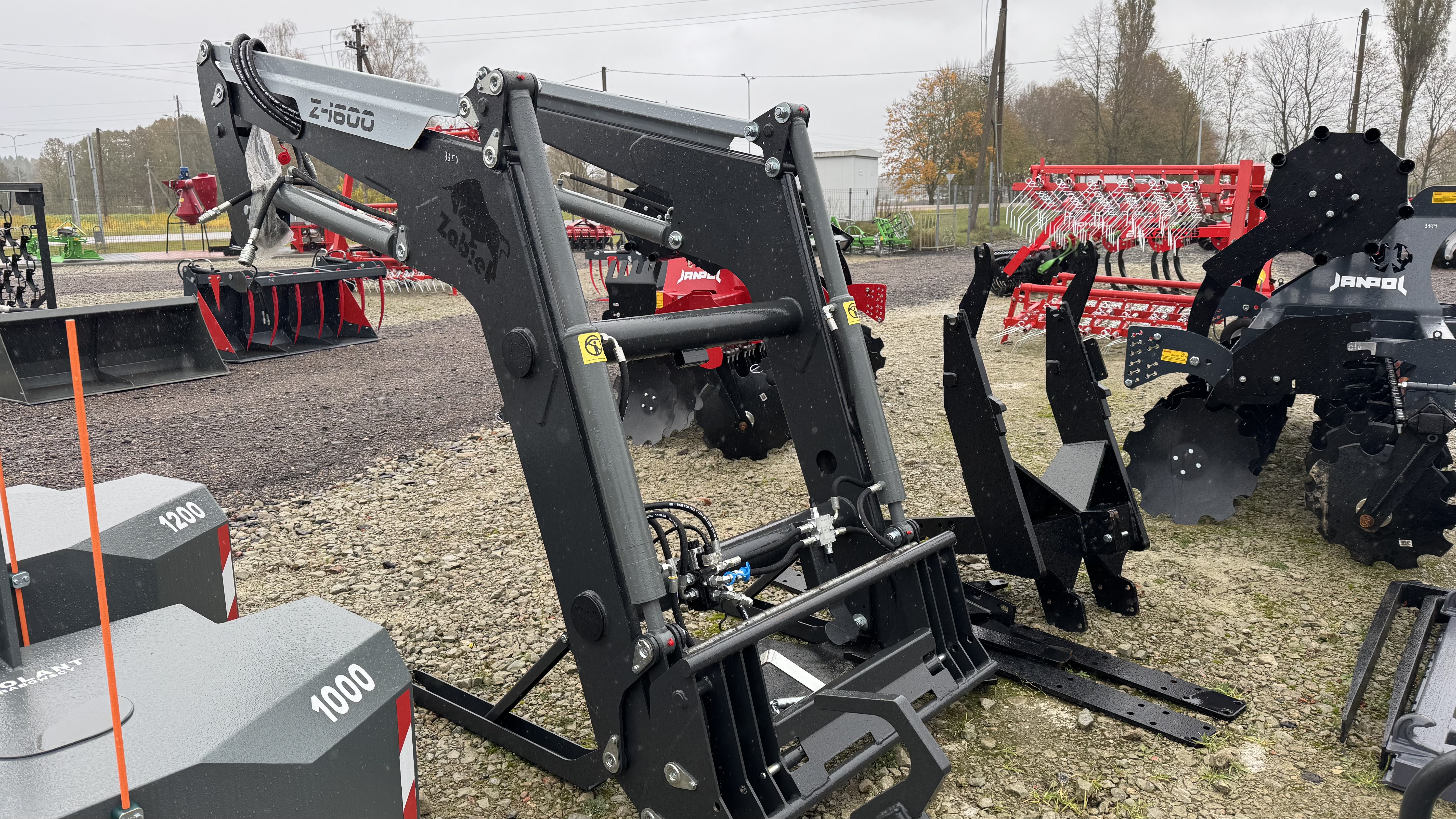 Frontalinis Krautuvas prie MTZ