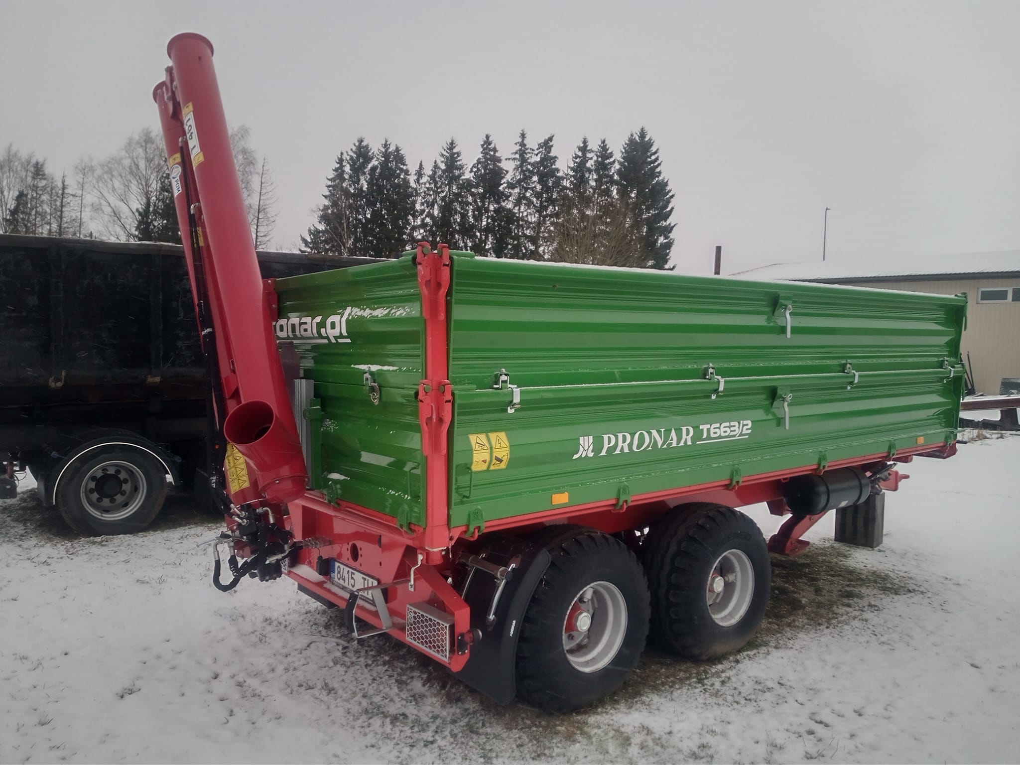 Puspriekabė "Pronar T663/2 7280kg su Sraigtinių grūdų transporterių "Pom Augustów" T461