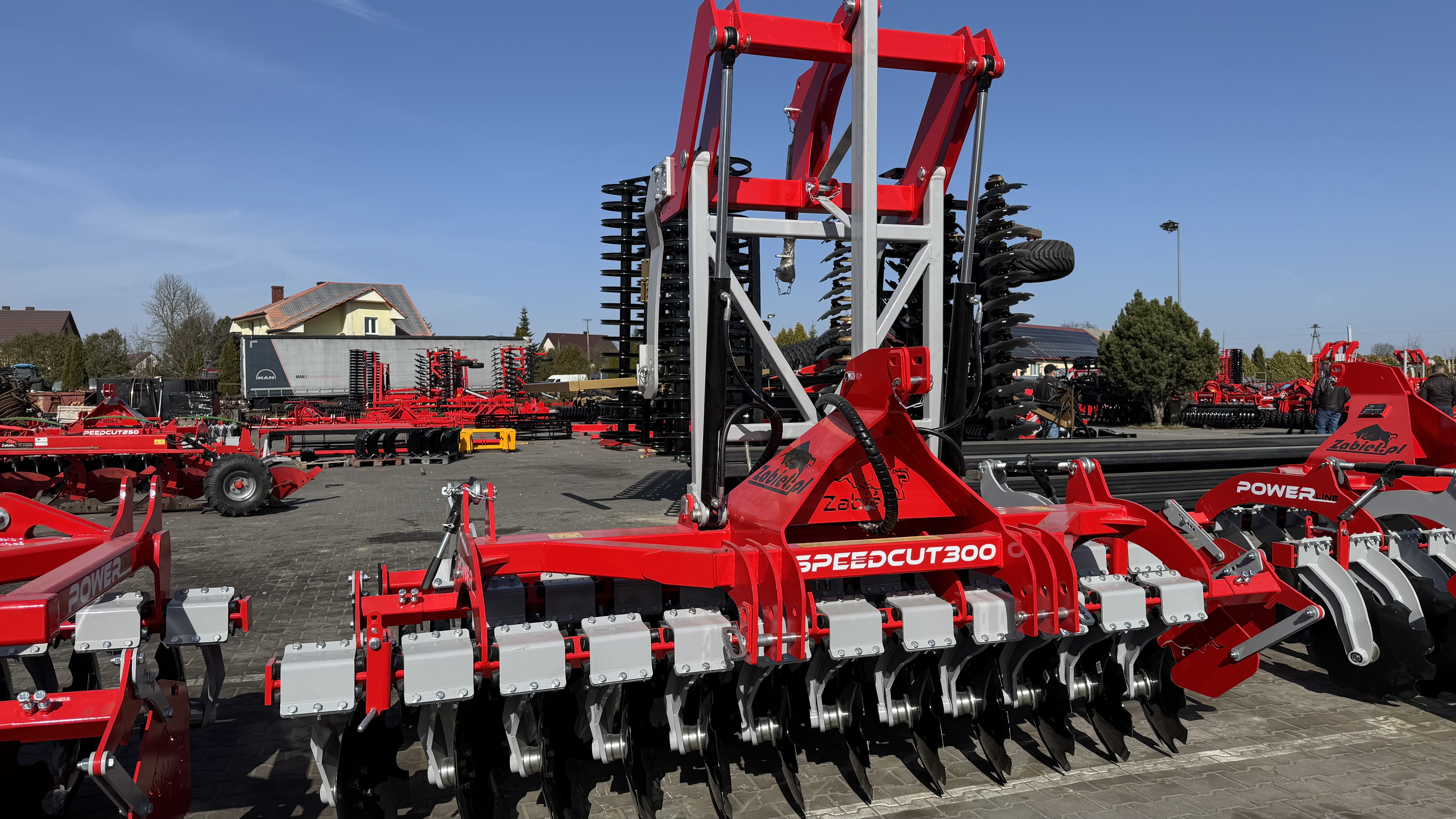 Lėkštinis skutikas su hidropaku