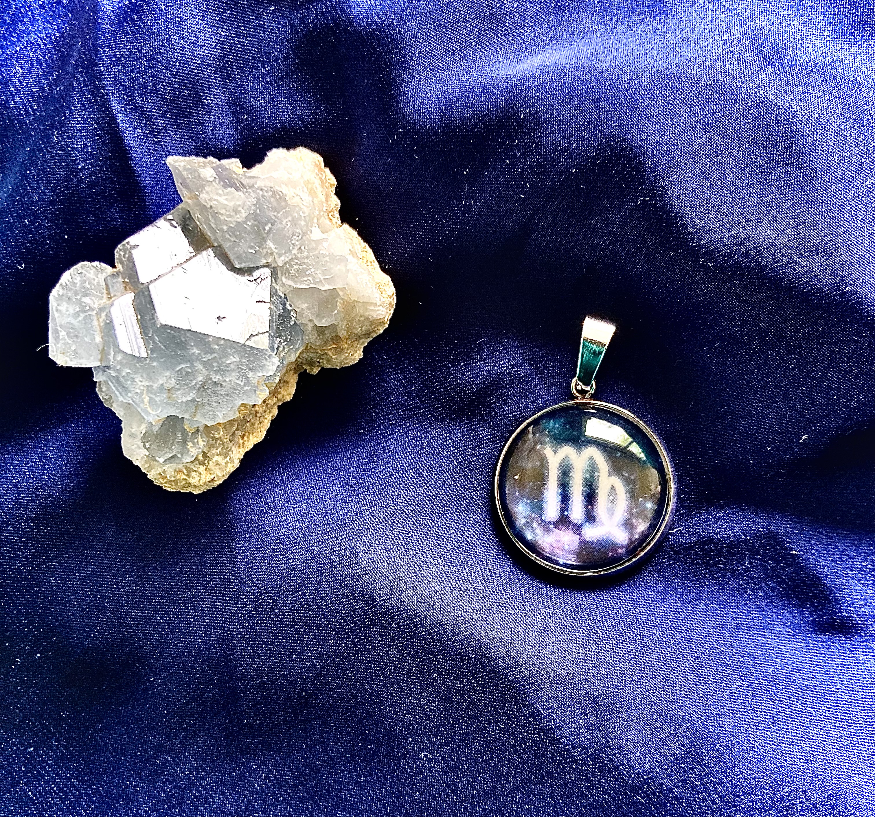 Pendentif Vierge Zodiaque