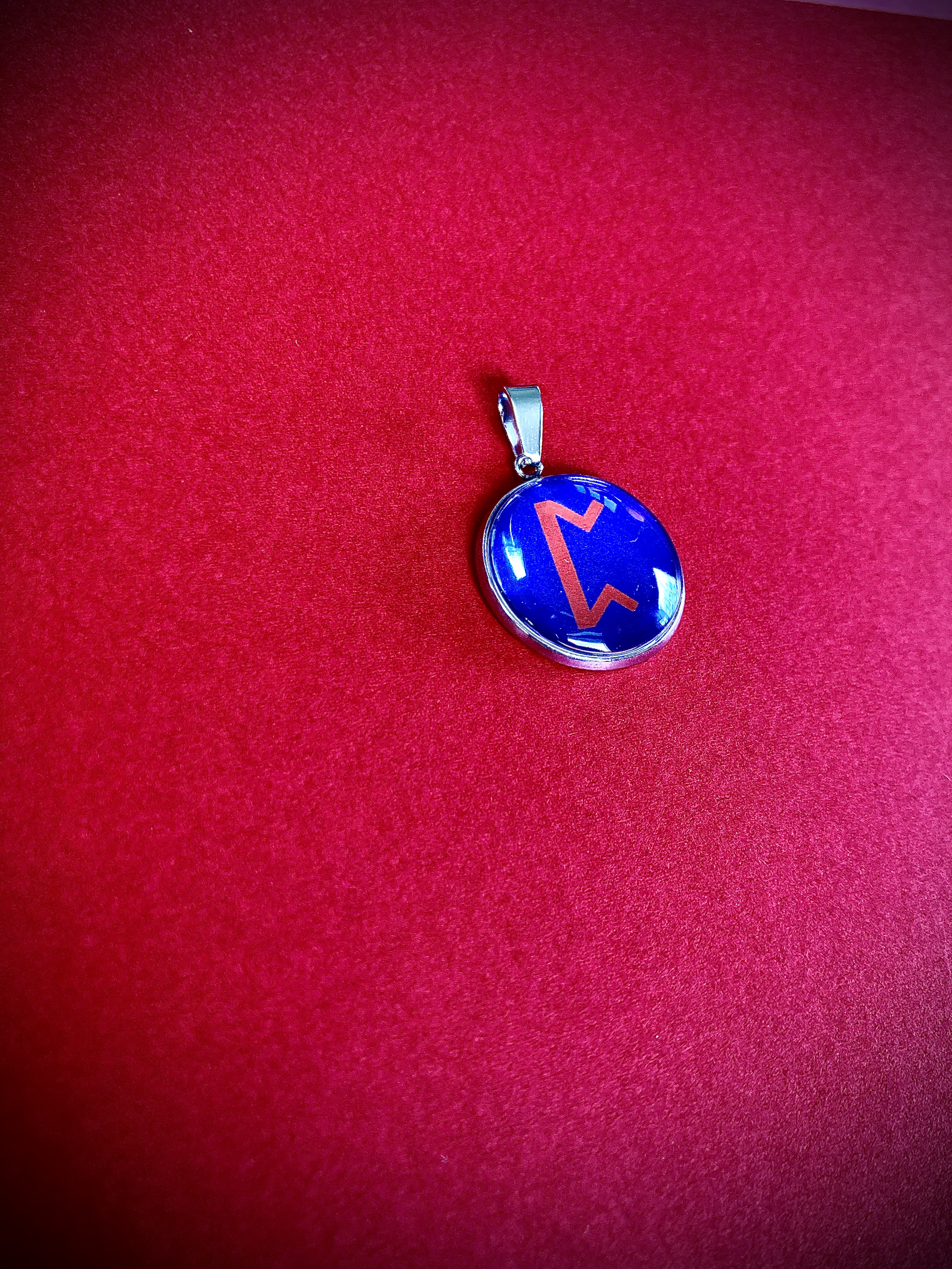Pendentif Perthro