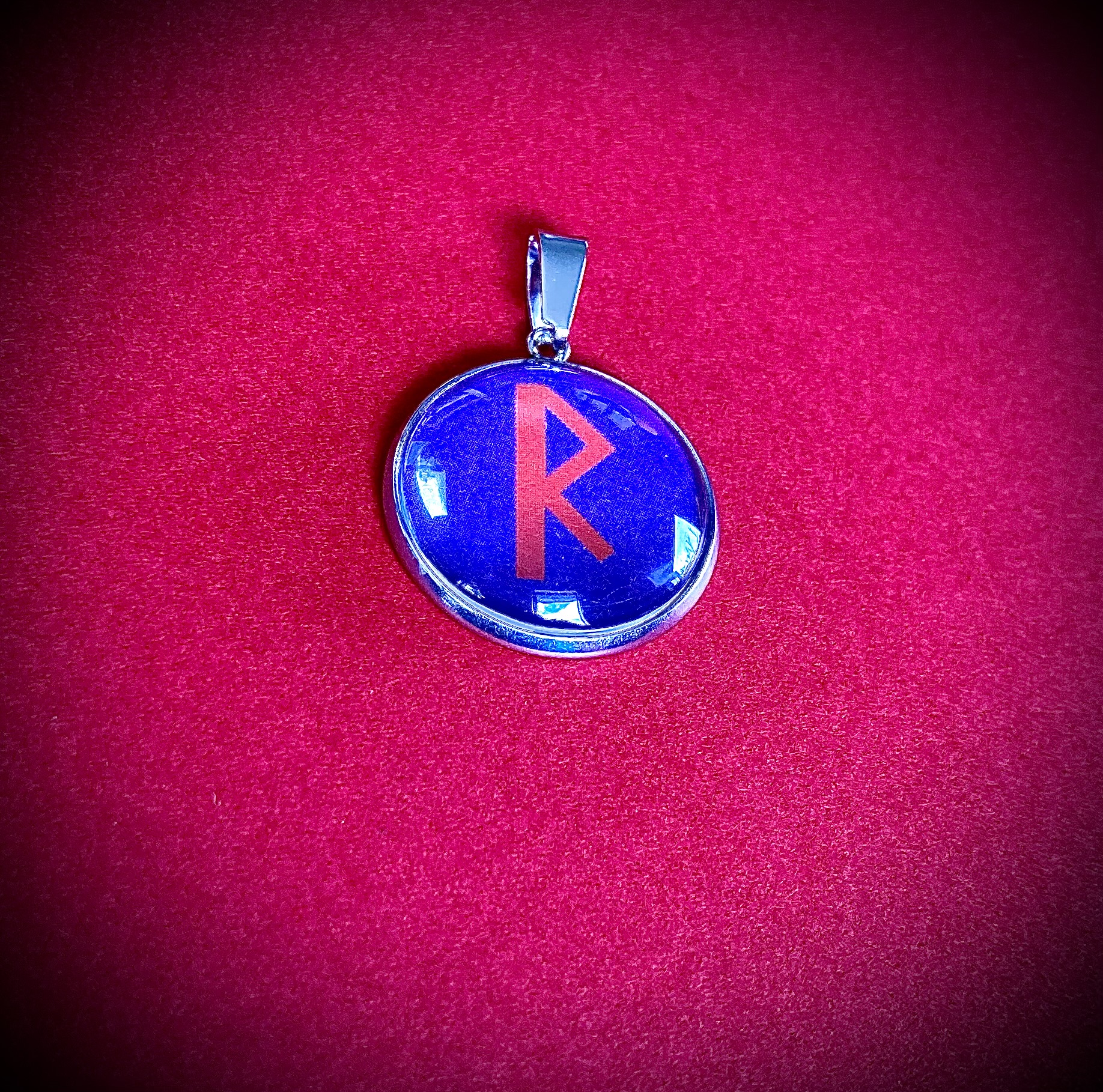 Pendentif Raido